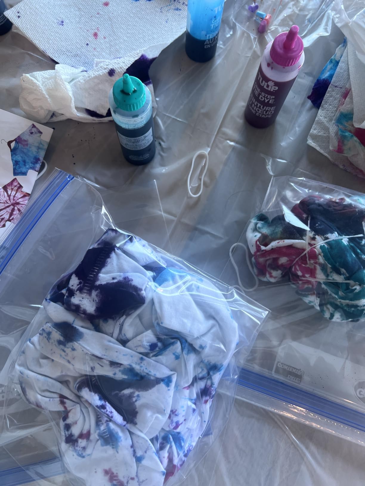 Tulip One-Step Tie Dye Kit, Large Group Activity, Gift, 14 Vibrant Colors, Permanent Fabric Dye, Easy Clean-up, 18 Prefilled Full-Size Bottles and Tools customer photo 1