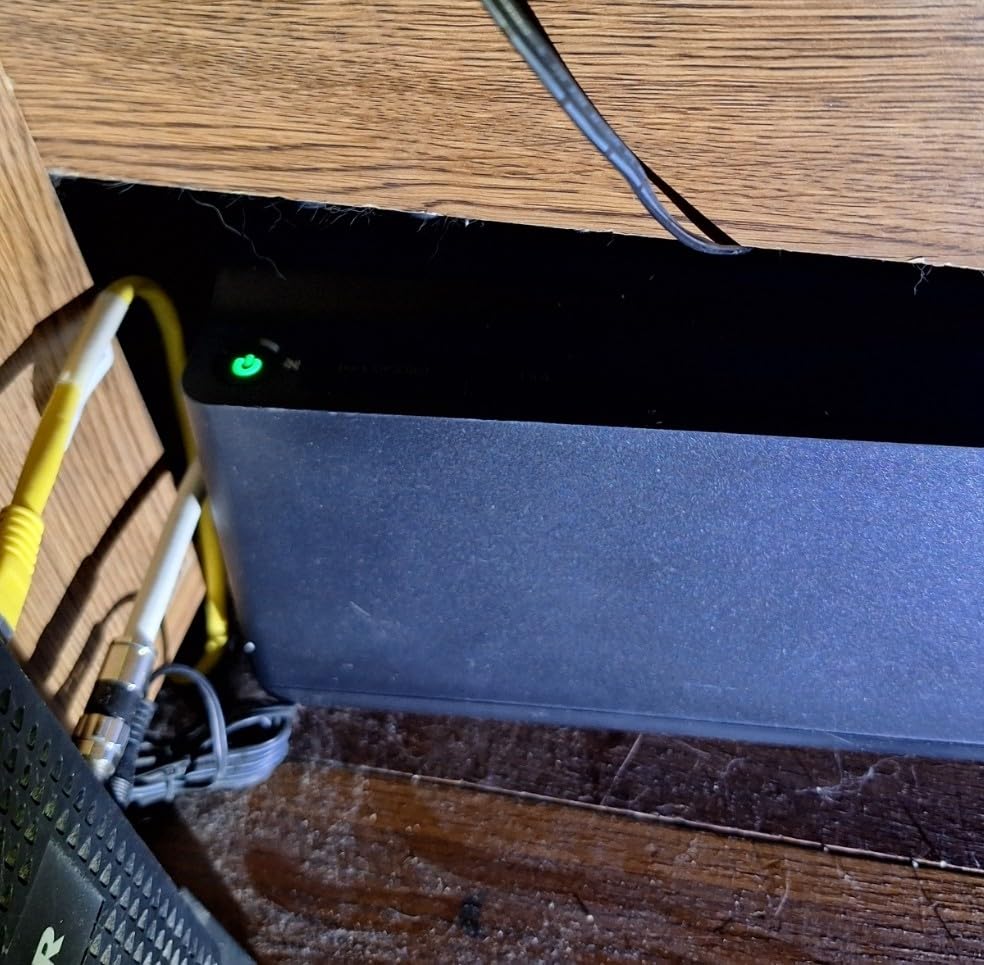 APC BE600M1 UPS Battery Backup and Surge Protector, 600VA/330W, 7 Outlets, USB Charging Port customer photo 2