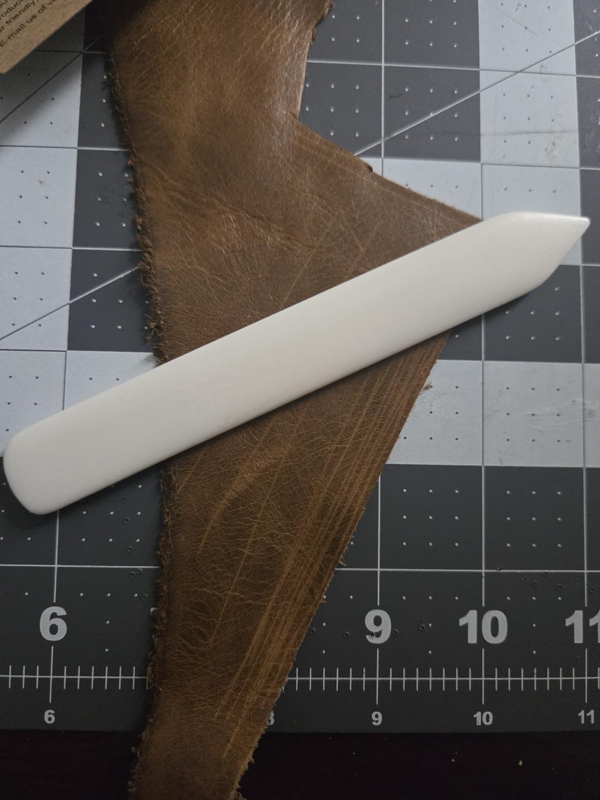 VENCINK Genuine Bone Folder Scoring Folding Creasing Burnishing Origami Paper Creaser Crafting Tool for DIY Handmade Leather, Bookbinding, Scrapbooking, Paper Cards Crafts (100% Cattle Bone) customer photo 1