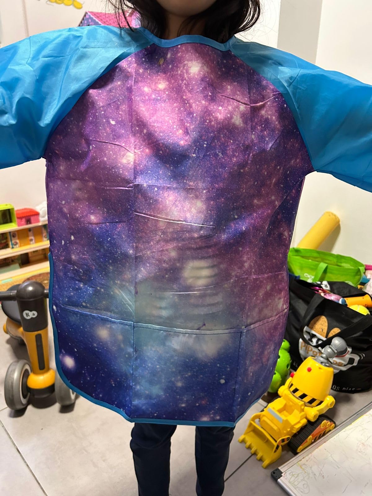 Bassion 2 Pack Kids Art Smock, Toddlers Painting Aprons Colorful Waterproof Children Artist Smock with Long Sleeve 3 Roomy Pockets for Age 2-8 Years Gifts(Blue Pink Yellow) customer photo 1