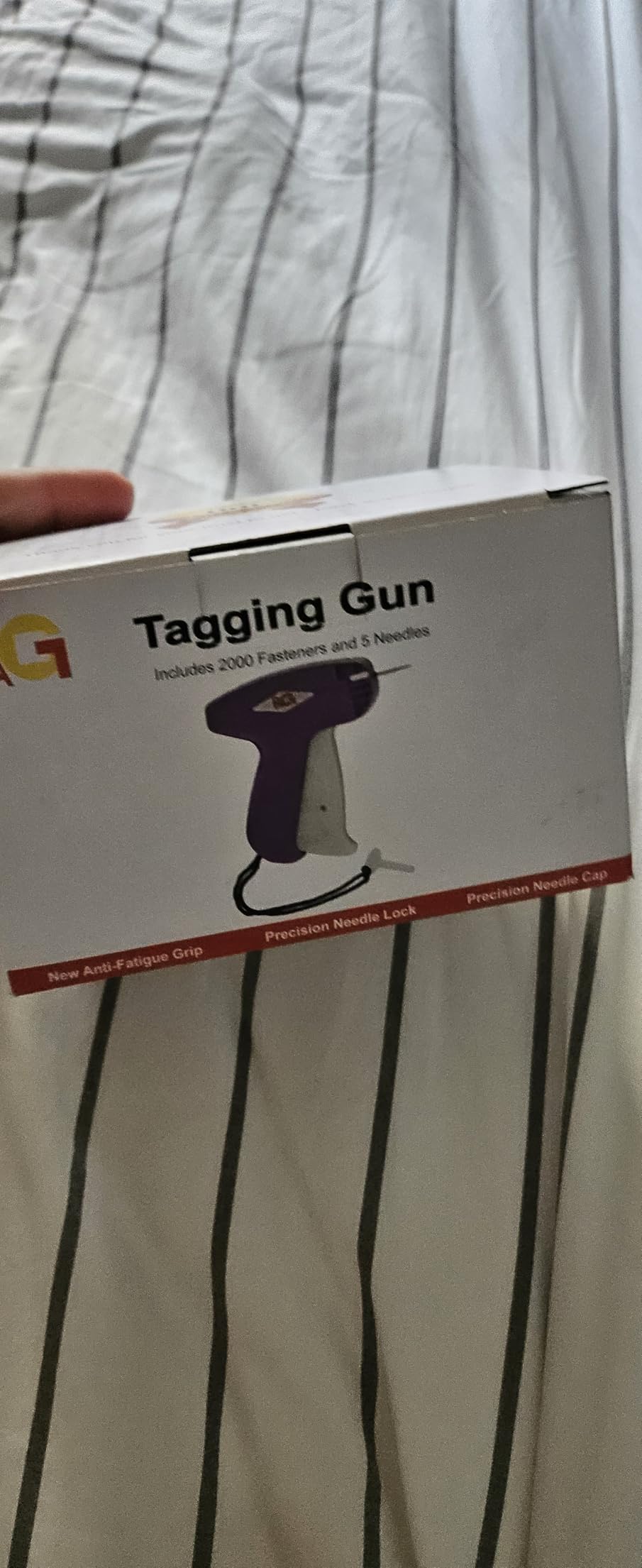 PAG Standard Tagging Gun Price Tag Attacher Gun for Clothing with 5 Needles and 2000 2inch Barbs Fasteners, Purple customer photo 1