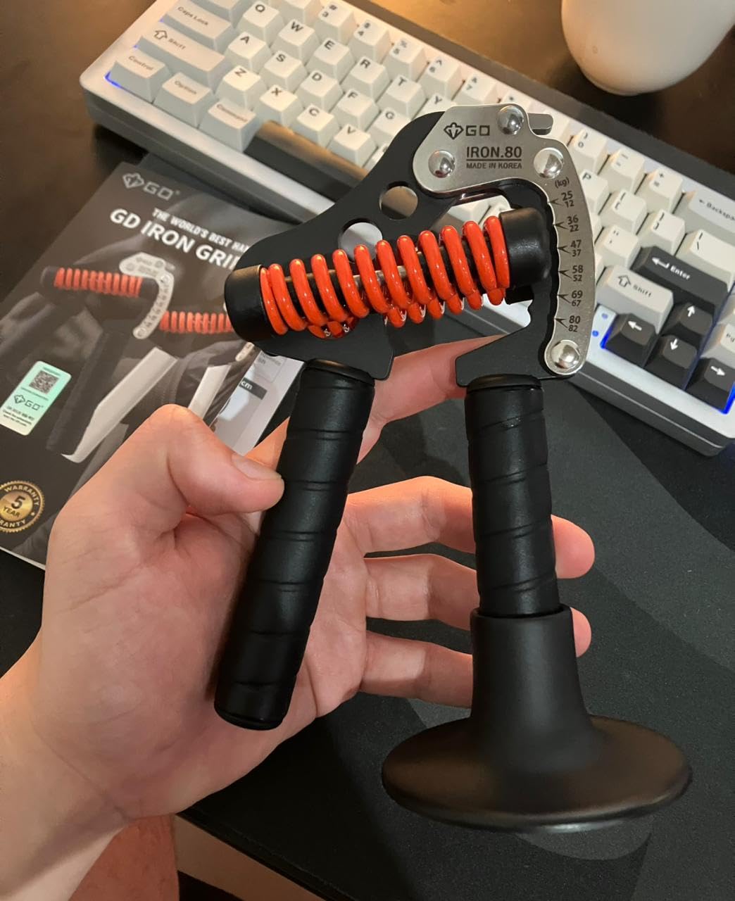 GD IRON GRIP Grip Strength Trainer Adjustable Hand Gripper Strengthener Hand Grip Exerciser Wrist Strengtheners Silent & Durable - Forearm, Finger & Hand Strength Training for Athletes, Climbers & Rehabilitation customer photo 1