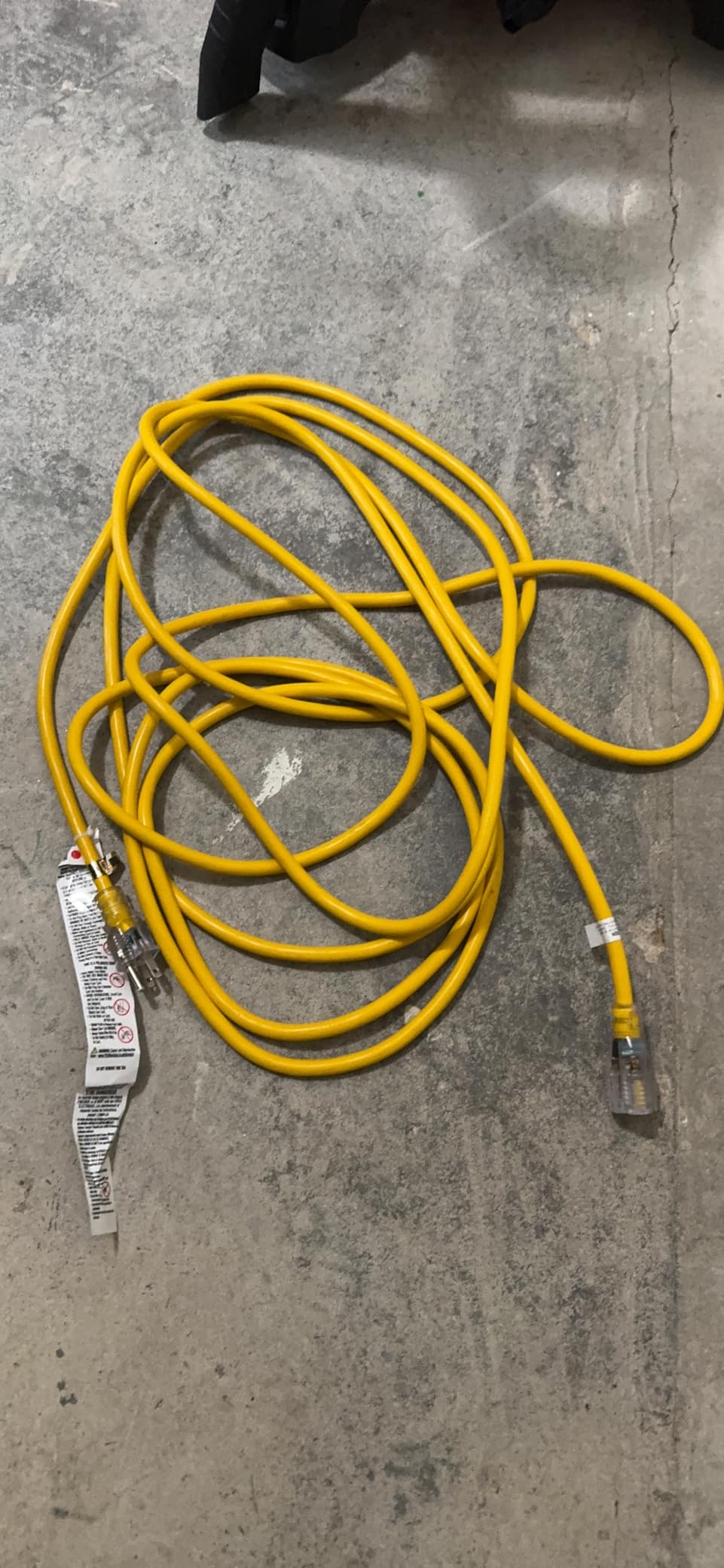 Iron Forge Cable 10 Foot Lighted Outdoor Extension Cord - 12/3 SJTW Heavy Duty Yellow Extension Cable with 3 Prong 15 AMP Grounded Plug for Safety customer photo 2