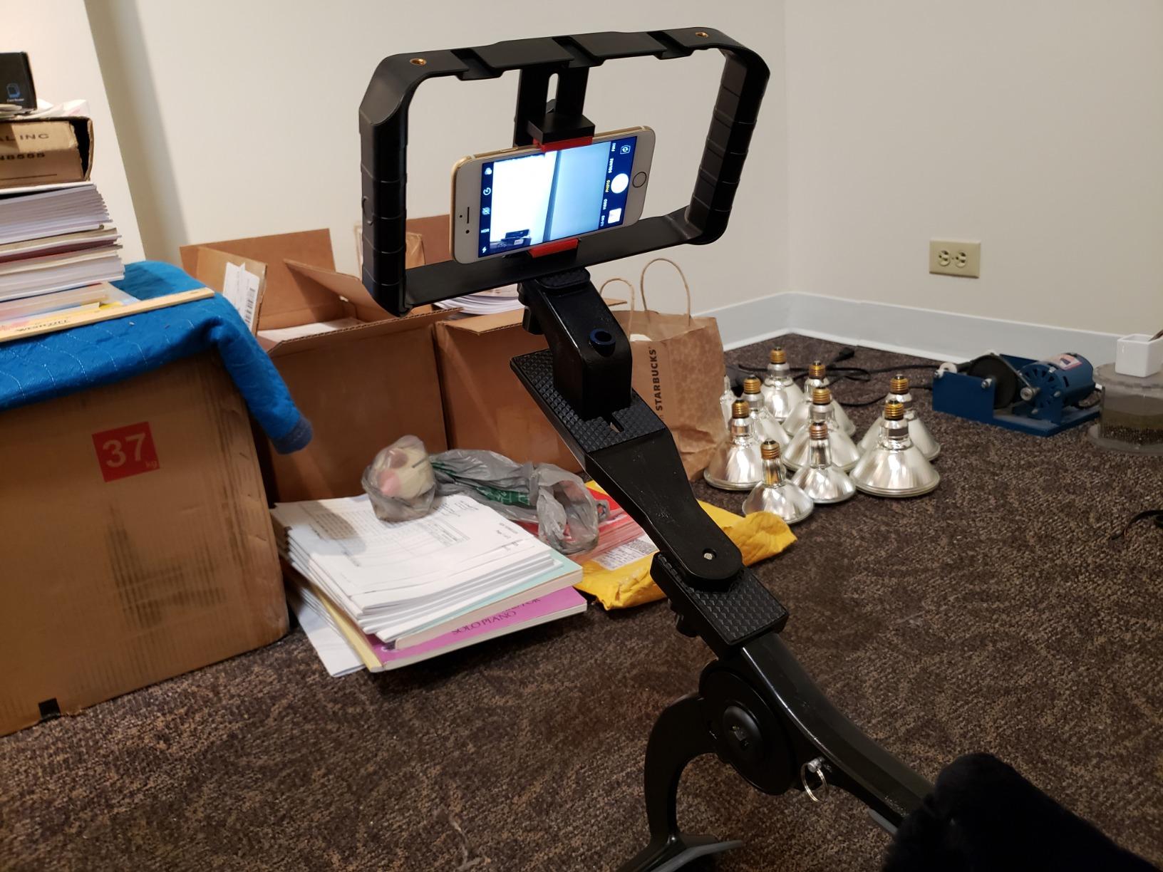 ULANZI U Rig Pro Smartphone Video Rig, Filmmaking Vlogging Case, Phone Video Stabilizer Grip Tripod Mount for Videomaker Film-Maker Video-grapher with Cold Shoe Mount for iPhone Samsung and More customer photo 2