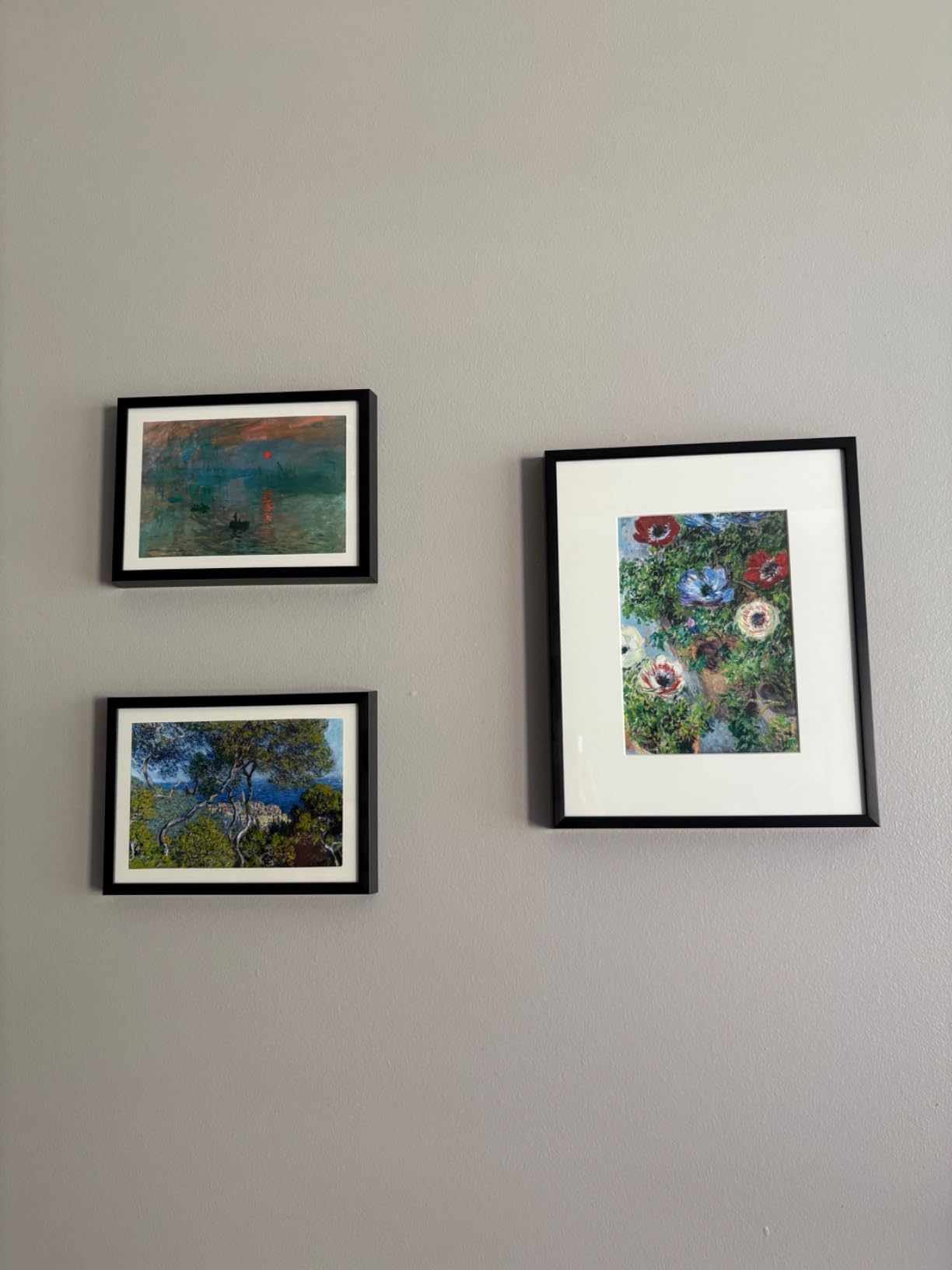 Golden State Art, Aluminum Gallery Wall Frame Set of 7 - Includes One 11x14, Two 8x10, and Four 5x7 - Metal Frames with Mat & Real Glass Cover for Elegant Home or Office Decor (Style 2, Gold) customer photo 1