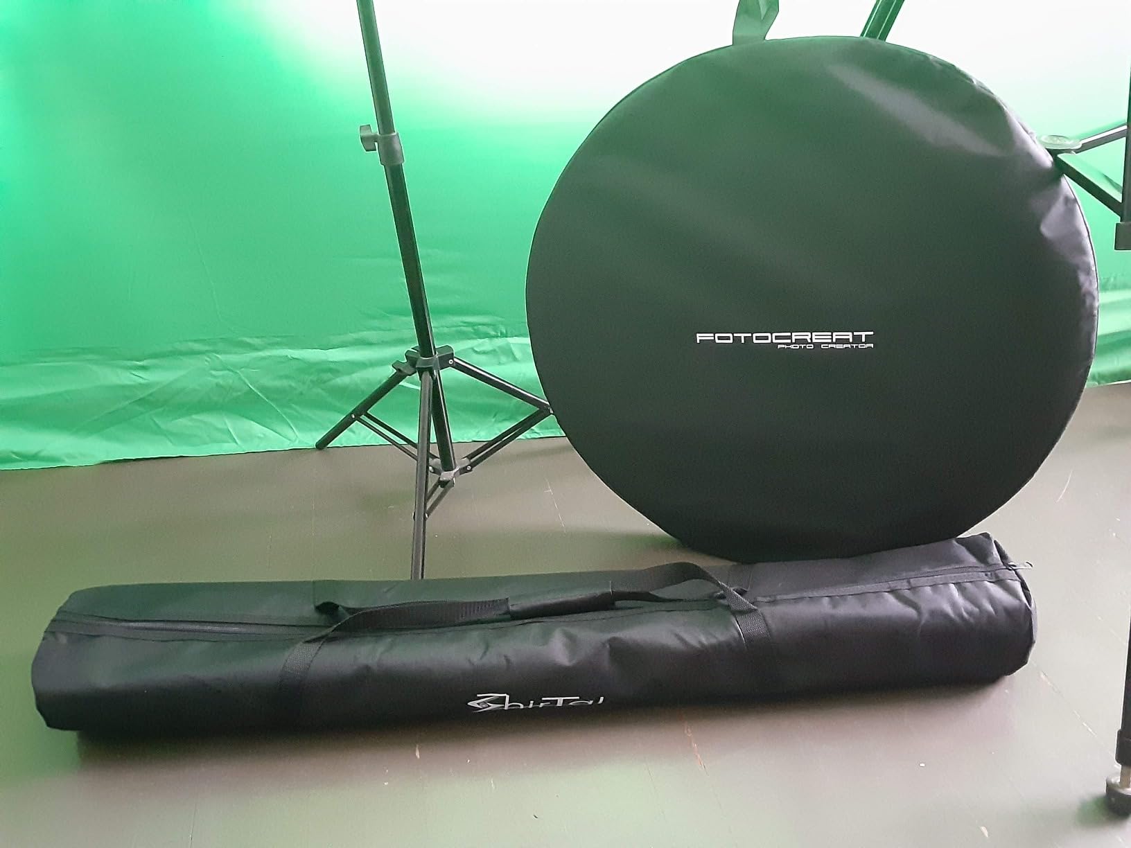 5x6.5ft Pop Up Black White Backdrop, Double-Sided Collapsible Portable Background with Carry Bag for Photography, Live Streaming customer photo 1