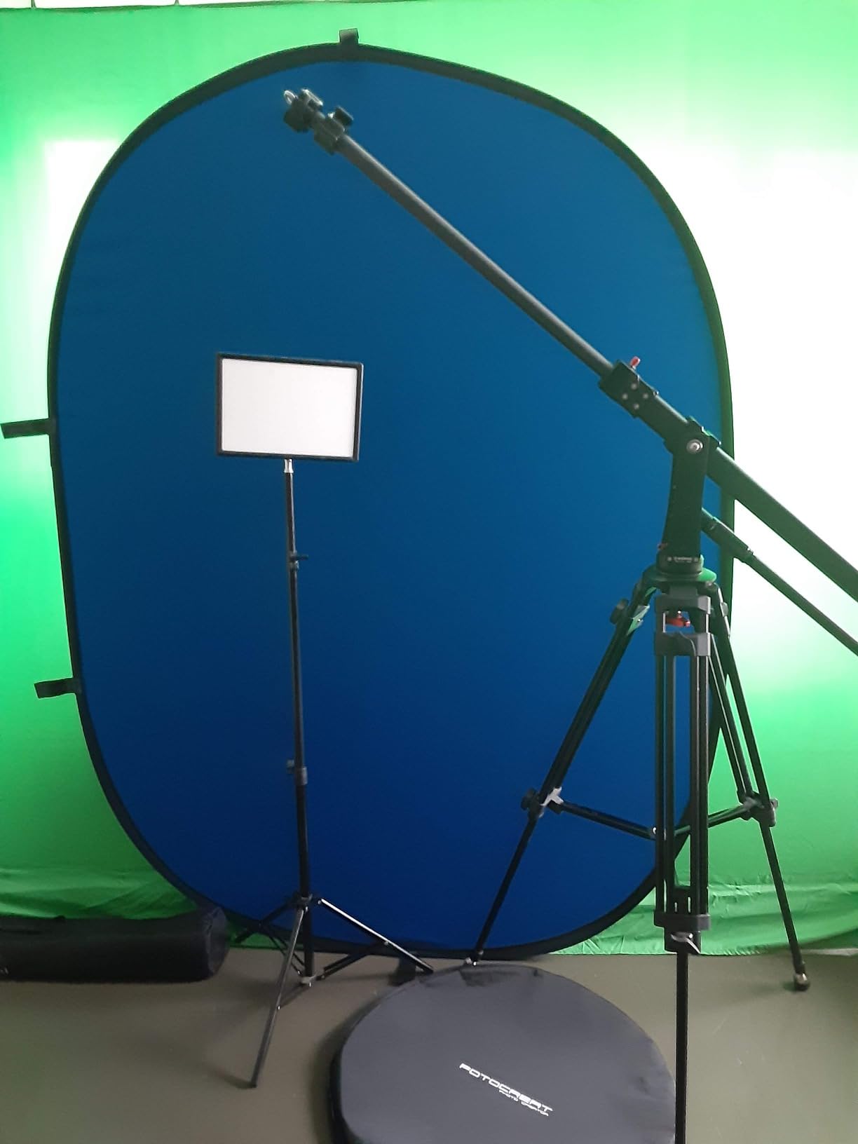 5x6.5ft Pop Up Black White Backdrop, Double-Sided Collapsible Portable Background with Carry Bag for Photography, Live Streaming customer photo 2
