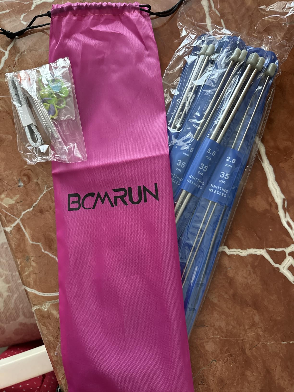 BCMRUN Knitting Needle Set, 22PCS 2mm(B)-8mm(L) Straight Single Pointed Stainless Steel Sweater Needles Set(11Pair-11 Size,9.8 inch) with Locking Stitch Makers Large-Eye Needles Measure Tape (36CM) customer photo 1