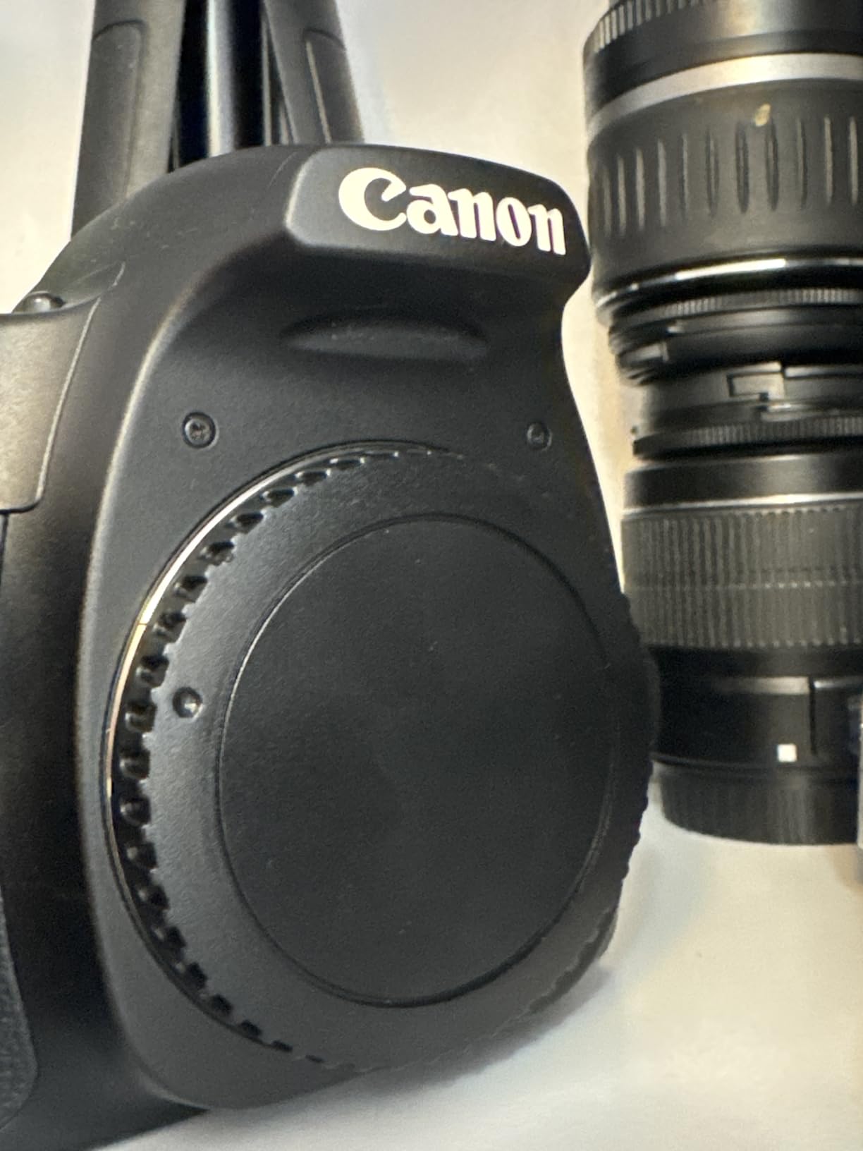 ULBTER Front Body Cap and Rear Lens Cap Cover for Canon EOS EF/EF-S Lens for Rebel T7 T6 T5 T8i T7i T6i SL3 SL2 T6S,5D Mark IV/III/II, 6D Mark II/I, EOS 90D/80D 77D 70D, 7D Mark II, 1D X Mark II customer photo 2