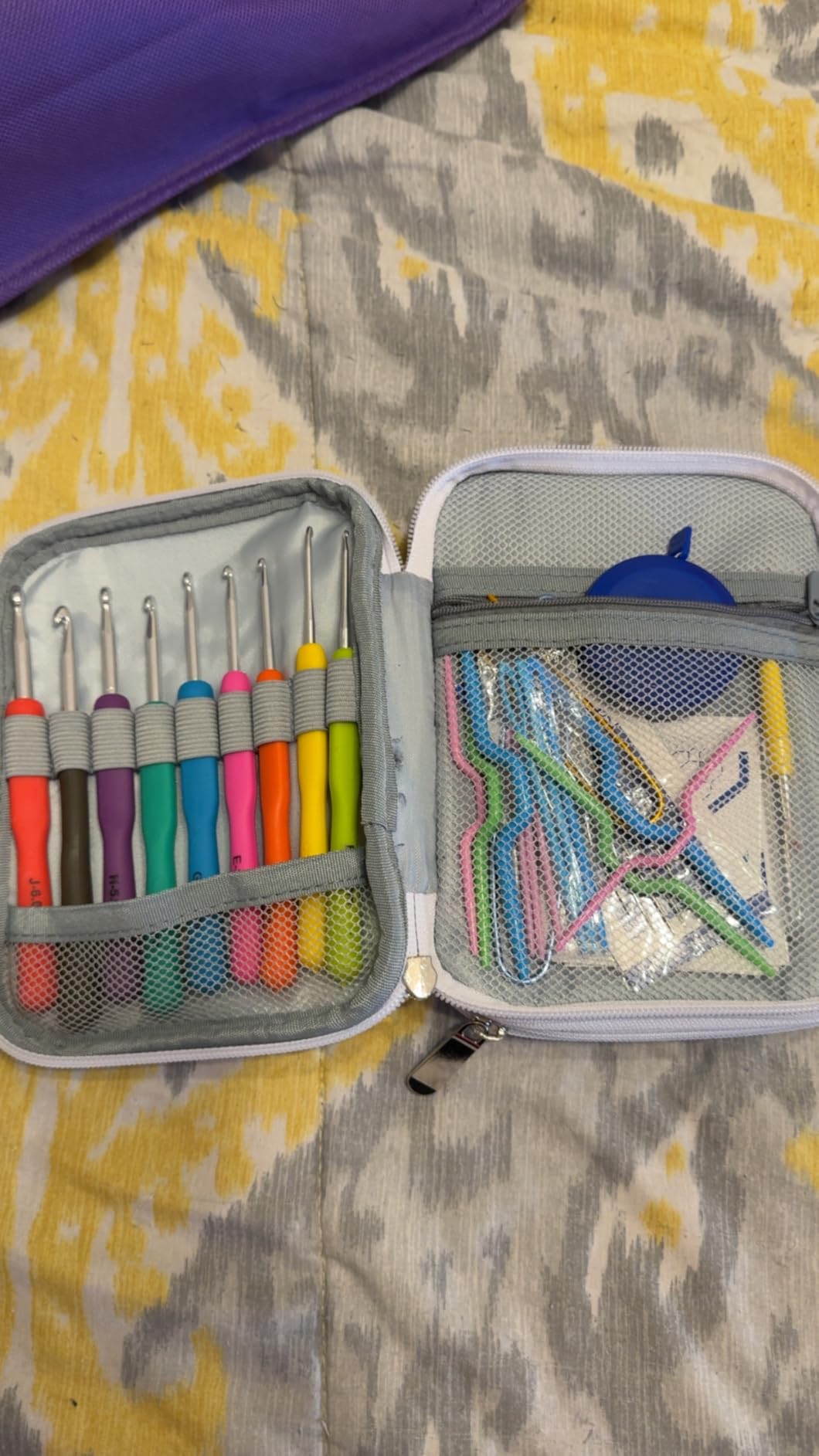 Katech Crochet Hooks Kit with Case, 85-Piece Crochet Hooks Set, Ergonomic Crochet Hook Crochet Needles Weave Yarn Kits DIY Hand Knitting Art Tools for Beginners and Experienced Lovers customer photo 1
