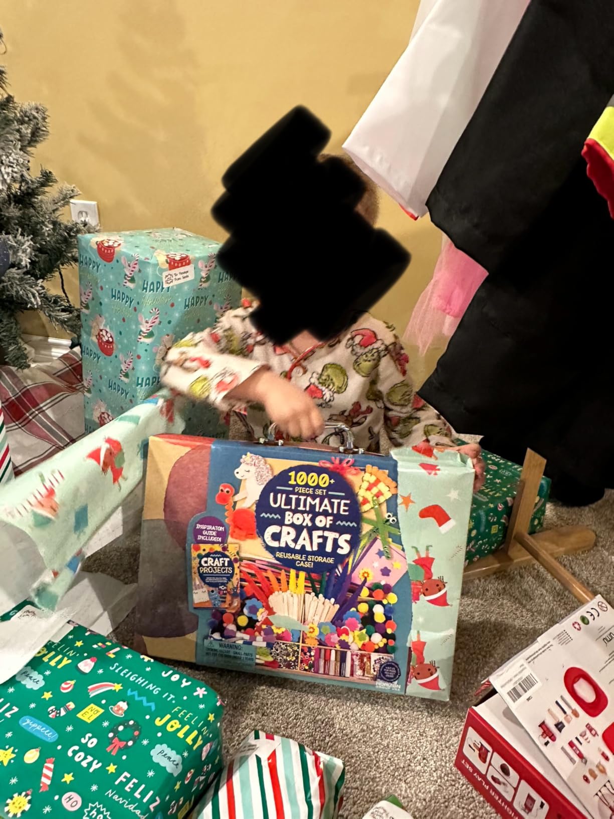 Made By Me Ultimate Craft Box, Art & Craft Activities 1000 Piece Set, Storage Case, Great for Preschool Arts & Crafts, Adult & Group Projects, Craft Box for Kids Girls & Boys customer photo 1