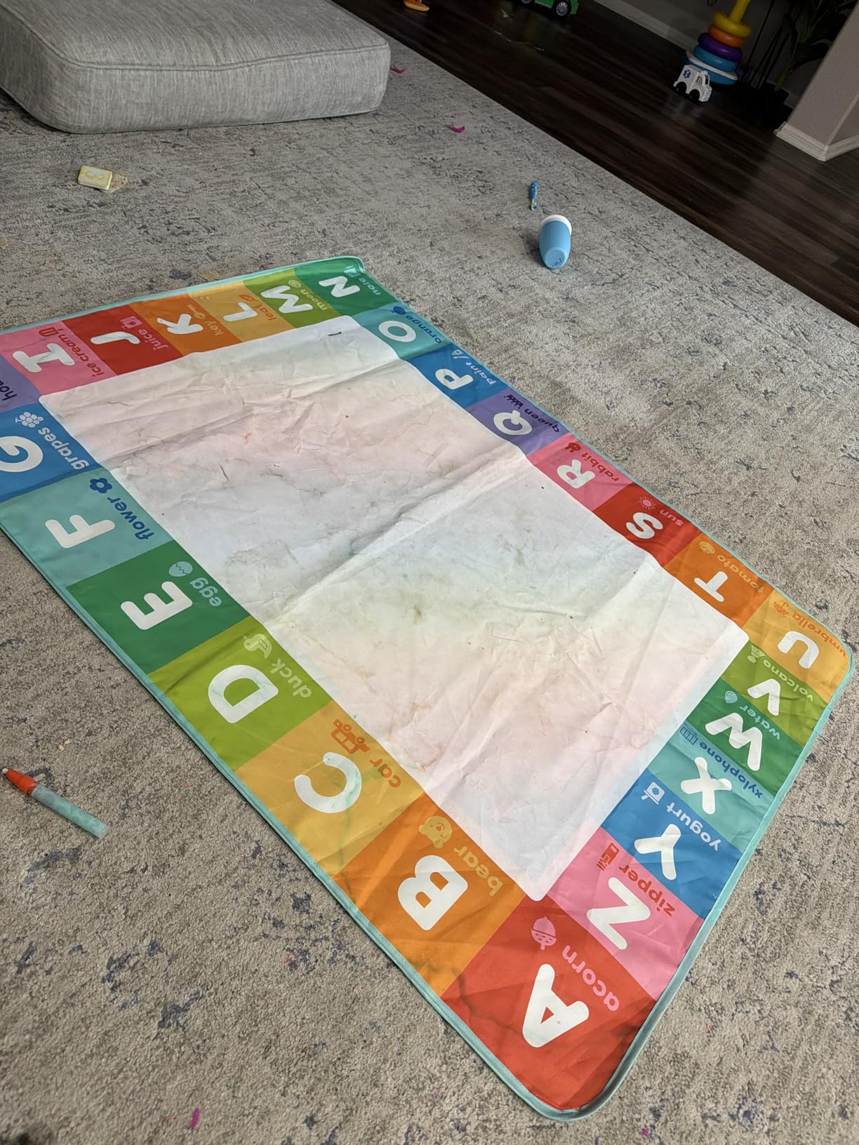 Wedopro Water Doodle Mat 40x30 - Mess-Free Toddler Toys for Ages 3-7 with 27 Pcs | Reusable Water Reveal Educational Drawing Mat for Kids with 24 ABC & Animals | Birthday Gift for Boys & Girls customer photo 1