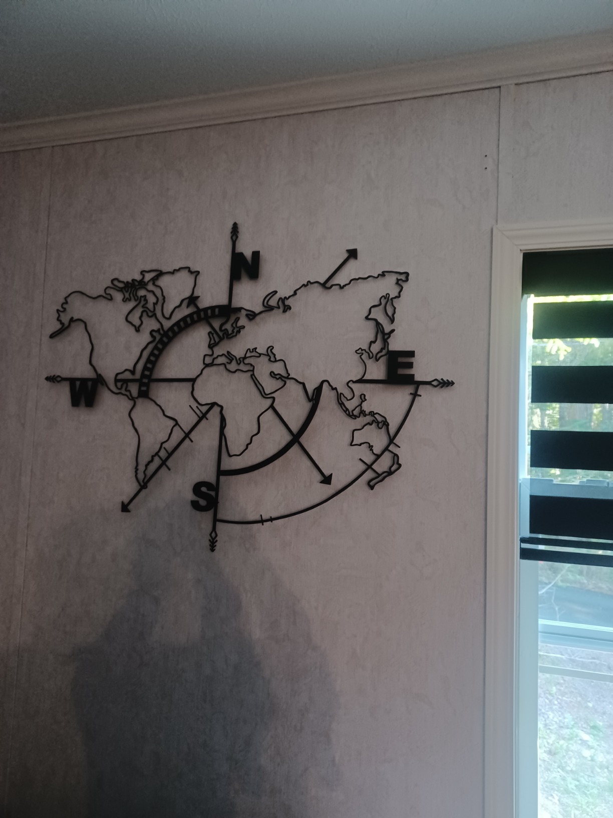 DEKADRON Metal World Map Wall Art Compass, World Map Without Borders, Metal Wall Decor, Metal Sign, Wall Hangings (39