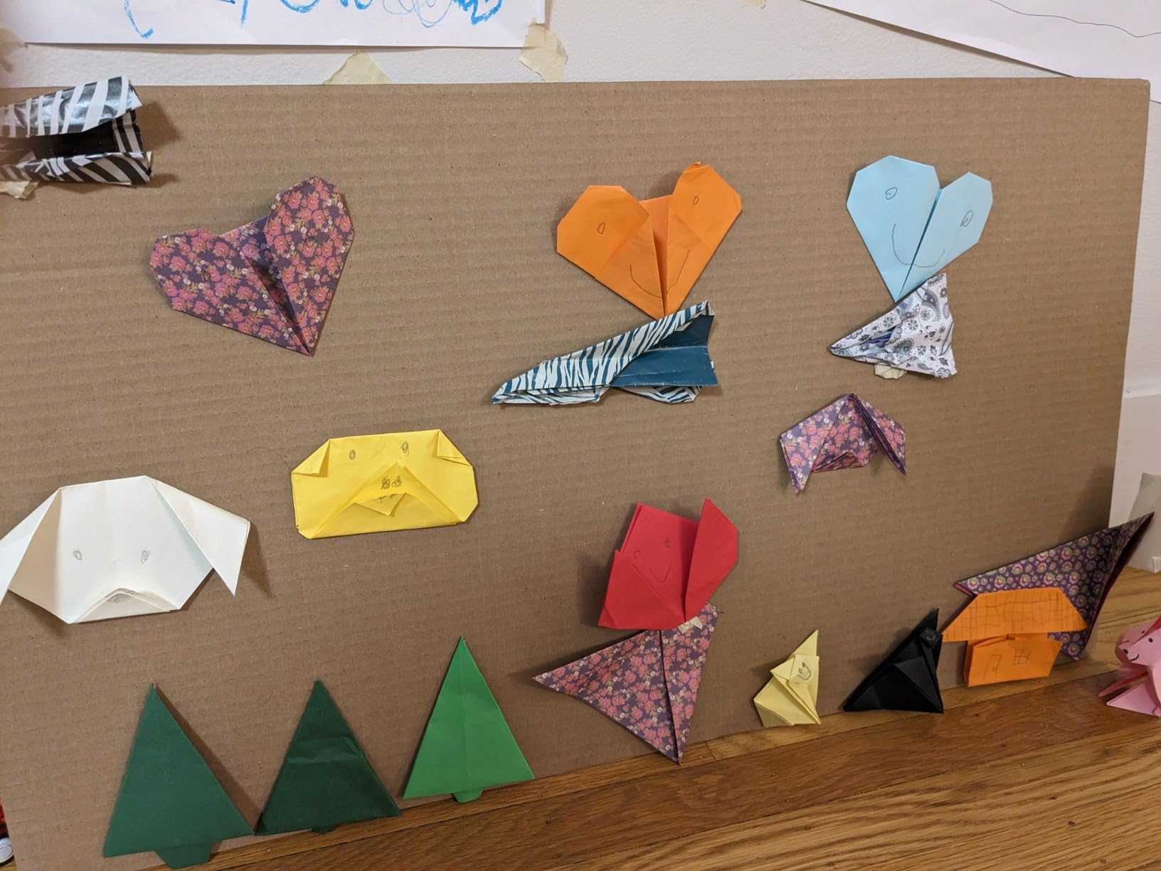 Origami Paper | 350 Origami Paper Kit | Set Includes - 300 Sheets 20 Colors 6x6 | 50 Traditional Japanese Patterns | Origami Book 25 Easy Colored Projects | Kids Crafts | Christmas Gifts for boys 8-12 customer photo 2