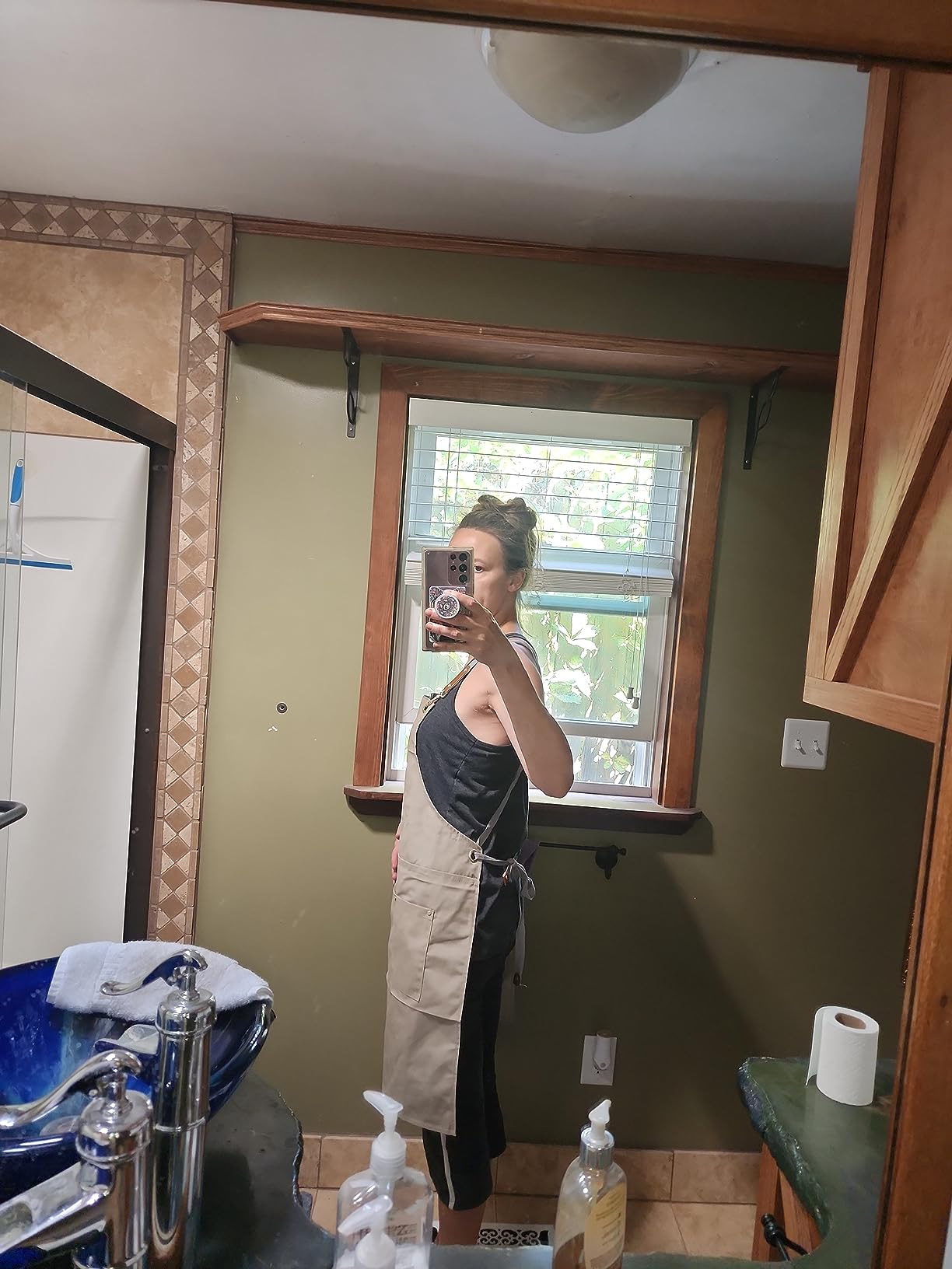 Crossback Apron with Pockets x2,Split Apron with Adjustable Straps,M-XXL (Beige) customer photo 2