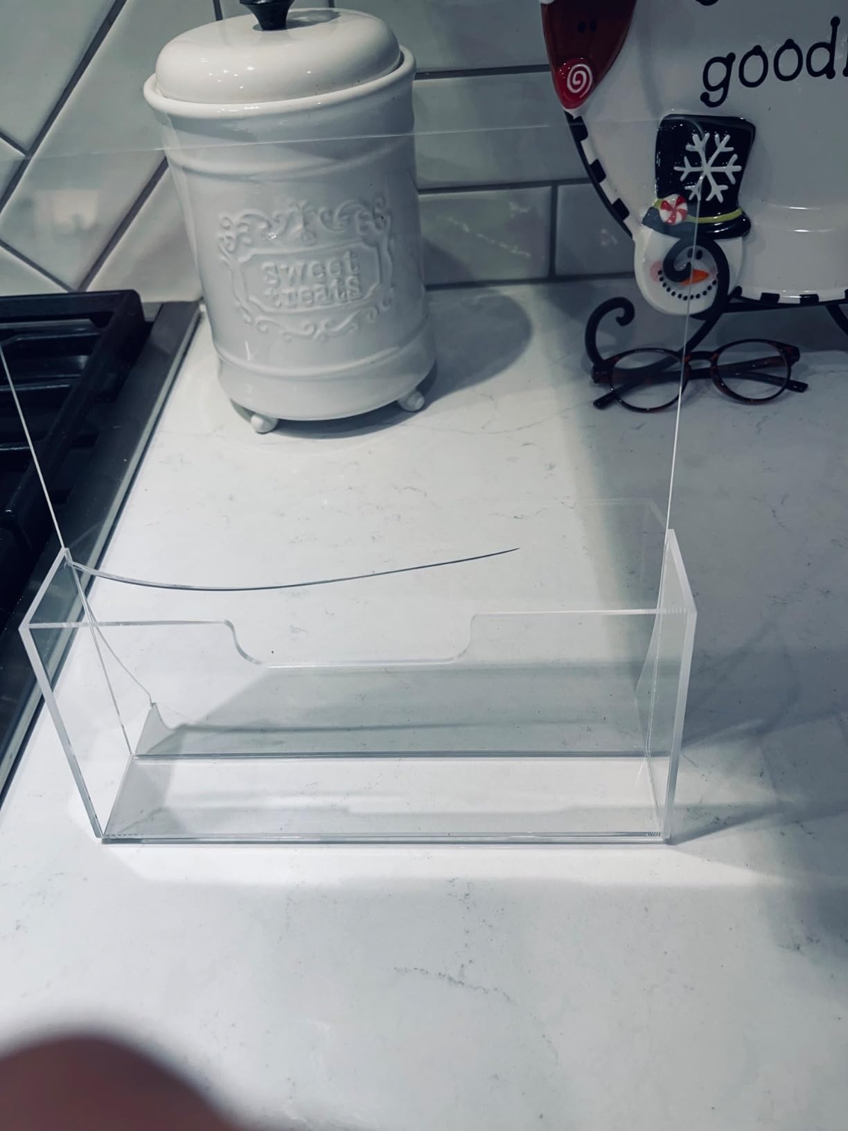 NIUBEE Acrylic Brochure Holder 8.5 x 11 inches 2 Pack, Clear Acrylic Literature Holder Plastic Flyer Display Stand, Acrylic Countertop Organizer for Magazine, Pamphlet, Booklets, Menu, Journals customer photo 2