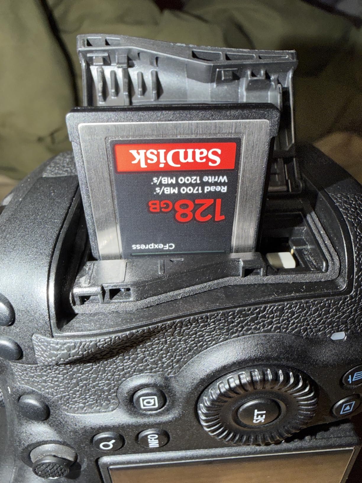 SANDISK 512GB Extreme PRO CFexpress Card Type B - SDCFE-512G-GN4NN customer photo 2