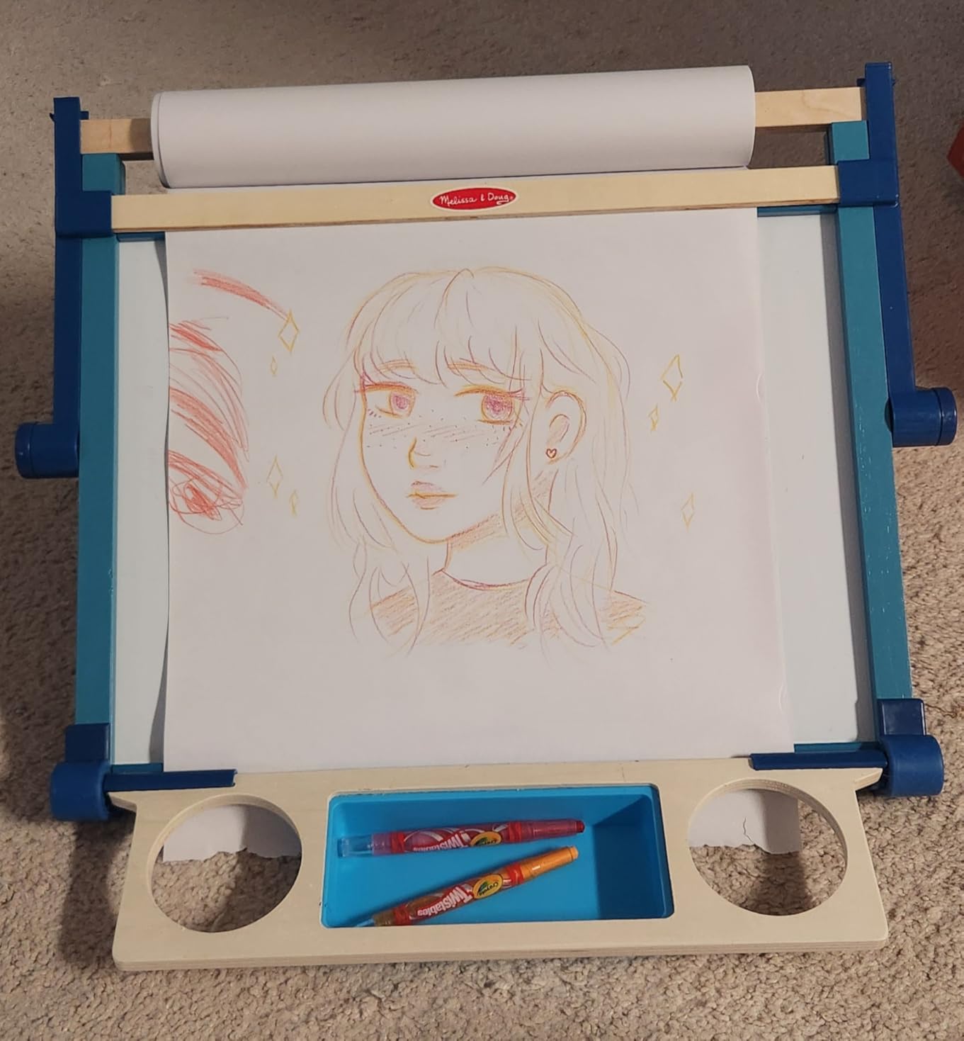 Melissa & Doug Magnetic Tabletop Easel, Deluxe Double-Sided Wooden Art Set with Chalkboard, Dry-Erase Board, Paper Roll Holder, Magnets & Art Supplies customer photo 1
