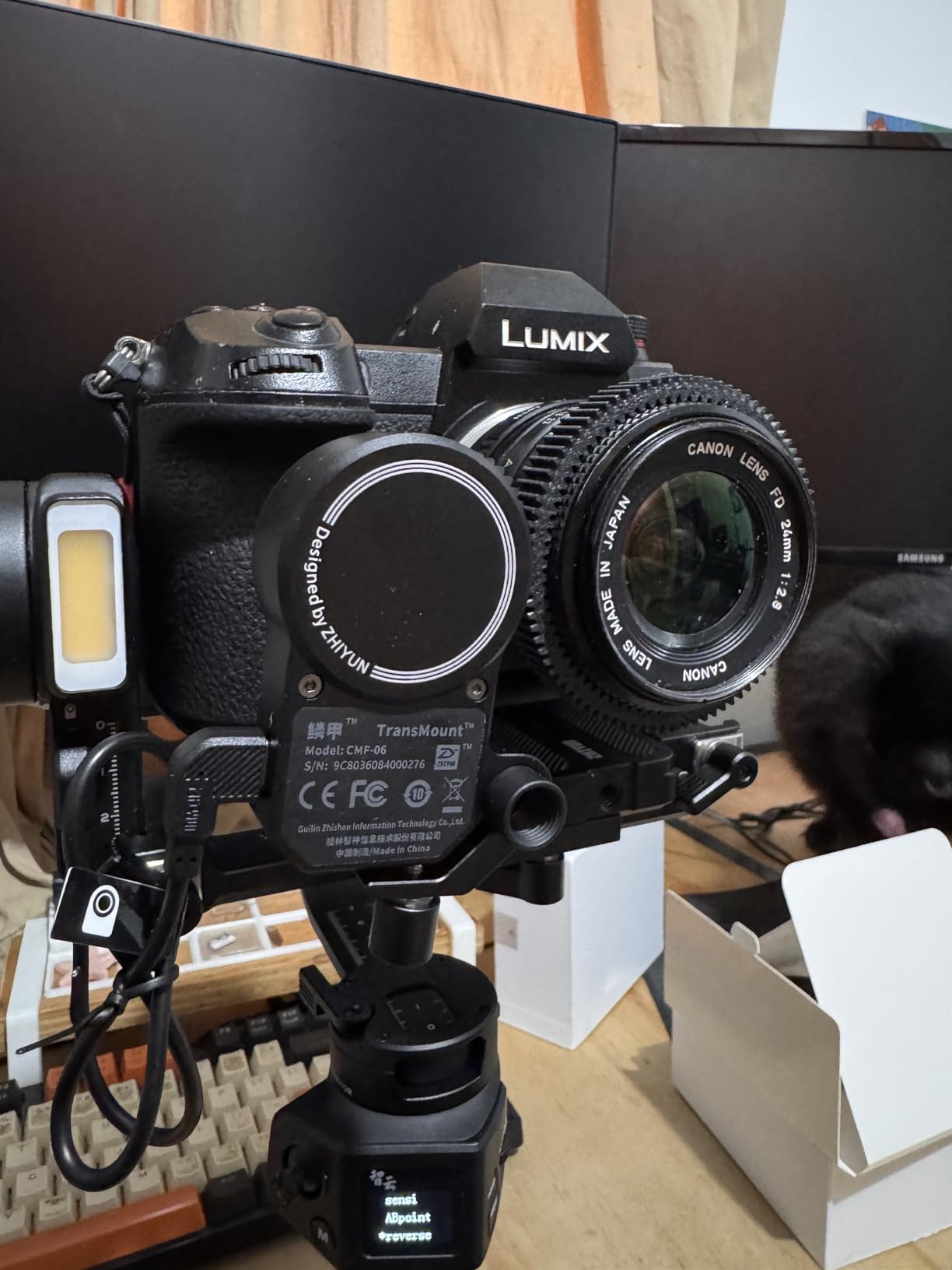 Zhi yun [Official TransMount Servo Follow Focus Focus/Zoom Controller (CMF-06 Max) for Crane 2S WEEBILL LAB, Crane 3 LAB, Weebill S customer photo 2