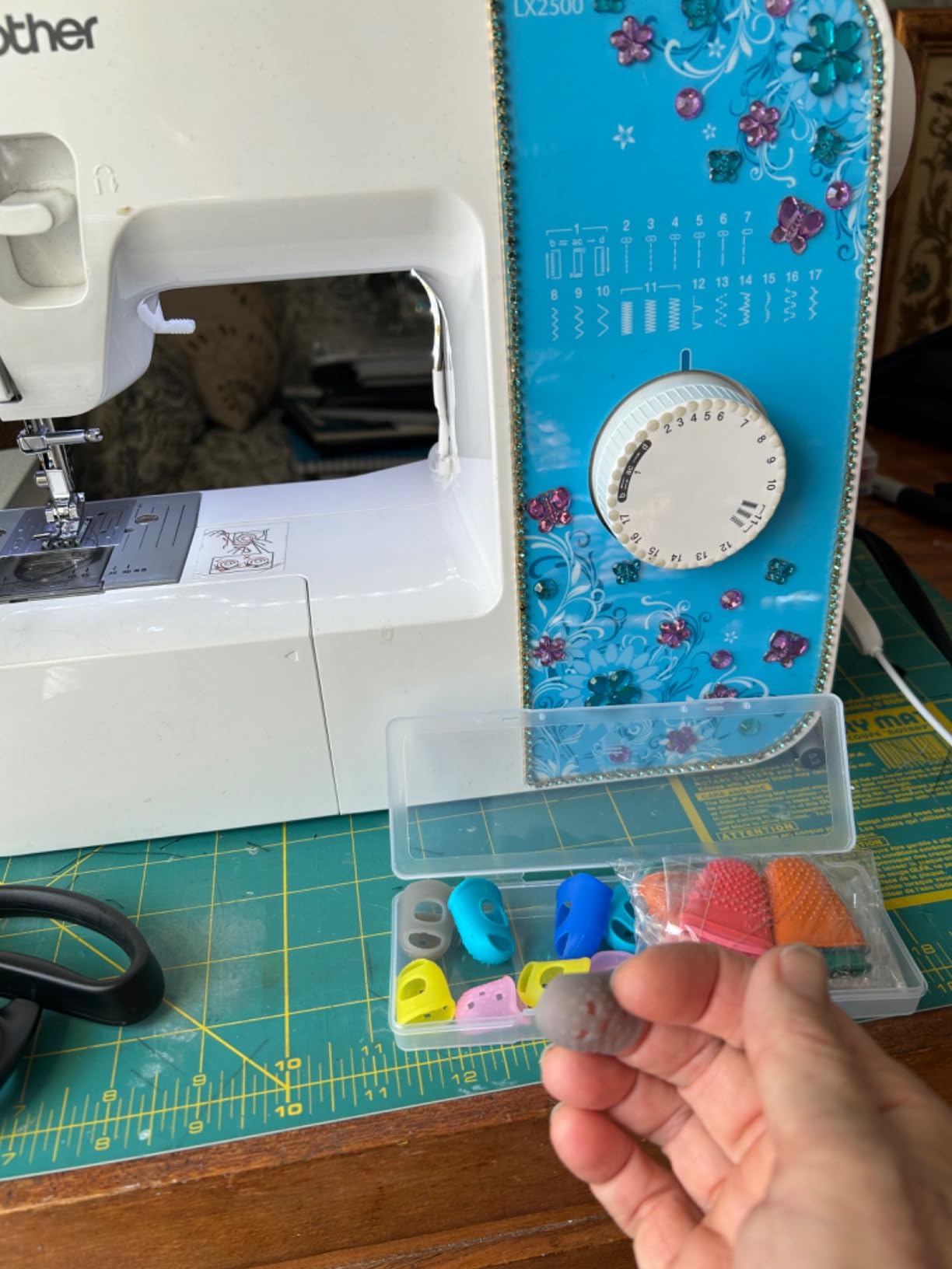 Zonon 20 Pieces Rubber Thimble Protector Hand Sewing Finger Tips Guard 5 Sizes Finger Pads Grips for Quilting Knitting Hot Glue Sorting Embroidery Paperwork Carving Handwork(Blue) customer photo 1