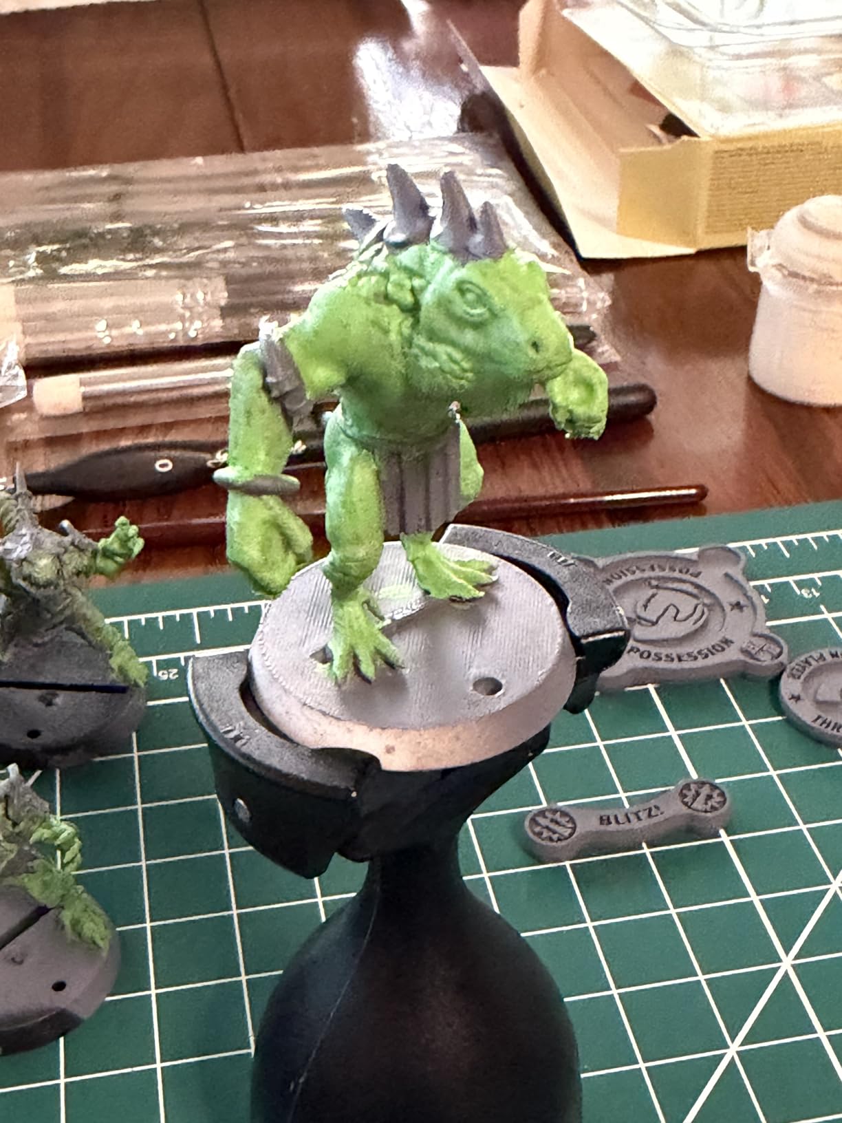 Games Workshop - Citadel Colour Painting Handle (Mk2), Black, Grey customer photo 2