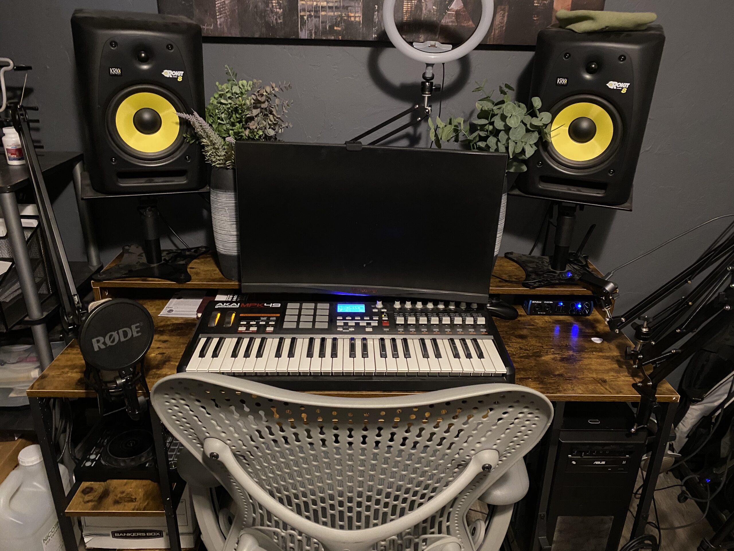HYPIGO Computer Desk with Keyboard Tray, 55 Inch Music Studio Desk Music Production Desk with Storage Shelves Monitor Stands and 4 Iron Hooks customer photo 1