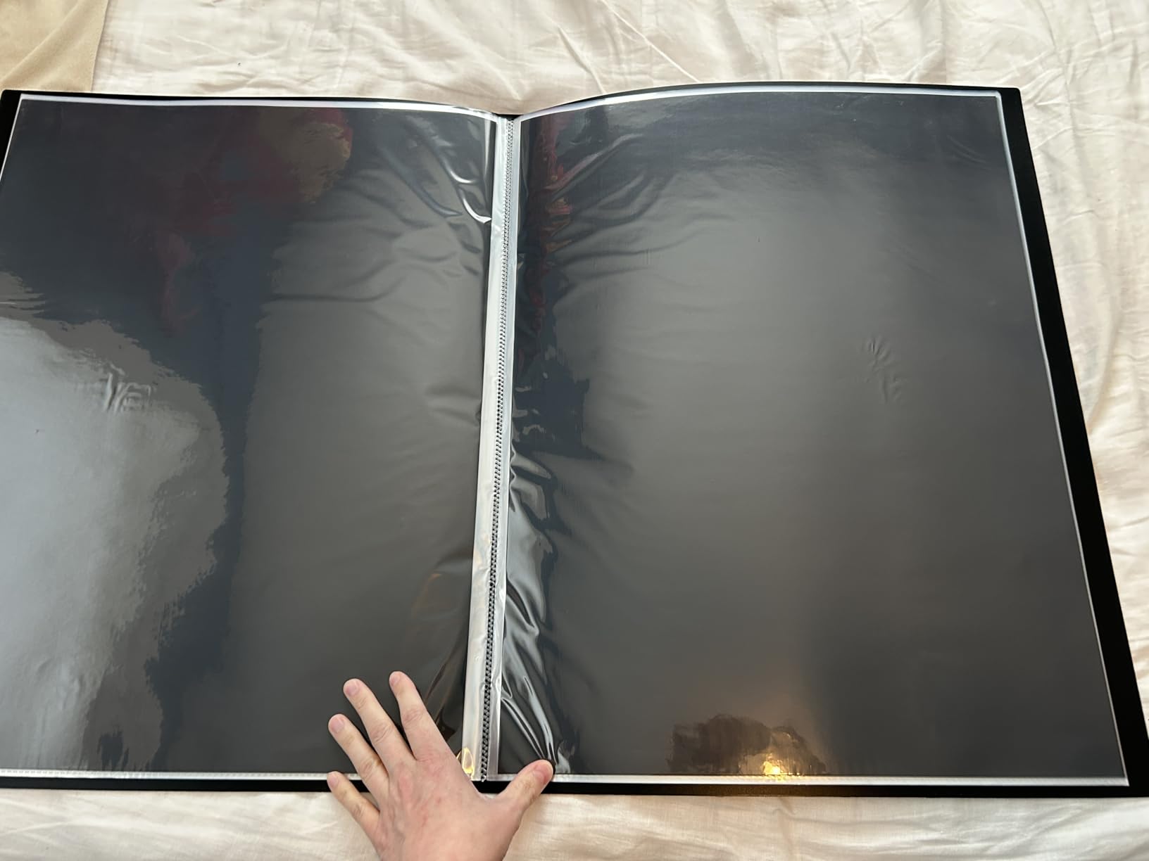 Sooez Heavy Duty Binder with Plastic Sleeves 18