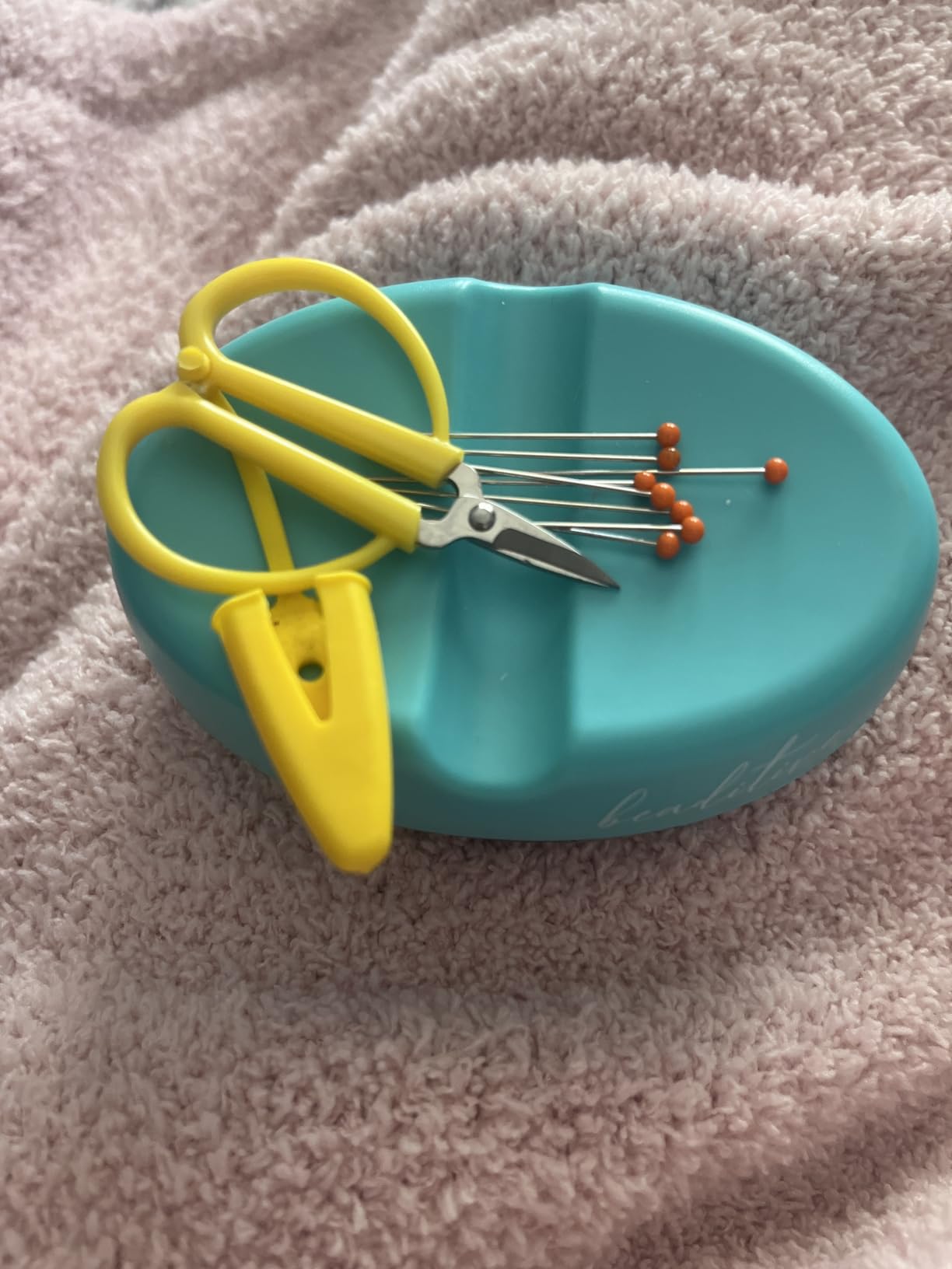 Beaditive Magnetic Pin Cushion with Drawer - Strong Magnet Pin Holder Cushion for Sewing - 50 Glass Head Quilting Pins Included - Chic Pincushion Caddy for Sewing Pins, Paper Clips, Screws - Turquoise customer photo 1