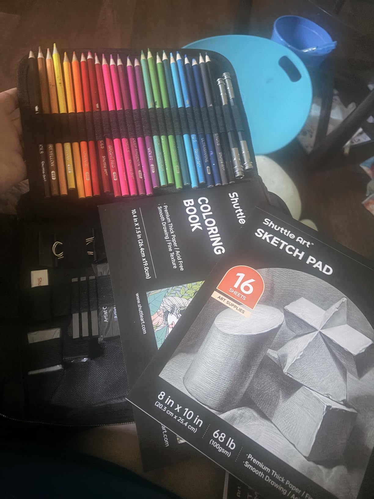 Shuttle Art 103 PCS Drawing Kit, Professional Drawing Supplies with Sketch, Charcoal, Colored, Graphite, Pastel Pencils & Sticks, Complete Drawing Tools and Paper Pads in Zipper Case for Artists&Kids customer photo 2