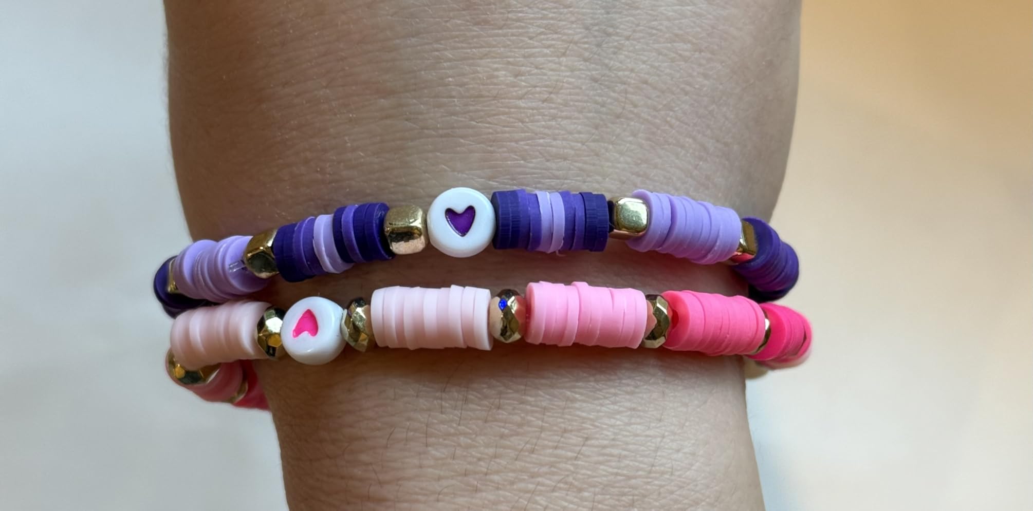 Gionlion 6000 Clay Beads Bracelet Making Kit, 24 Colors Flat Preppy Beads for Friendship Bracelets, Polymer Clay Bead with Charms for Jewelry Making, Crafts Gifts for Girls Ages 6-12 customer photo 1