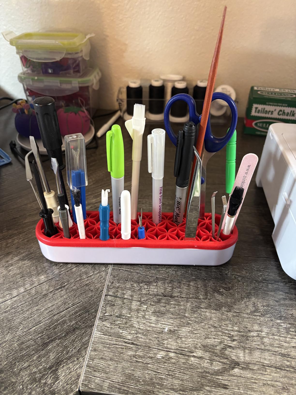 Madam Sew Upright Sewing Tools Caddy Desktop Organizer for Craft and Quilting Supplies Holds Scissors, Seam Rippers and Markers - Tabletop Sewing Accessories Storage Organizer (Red) customer photo 2