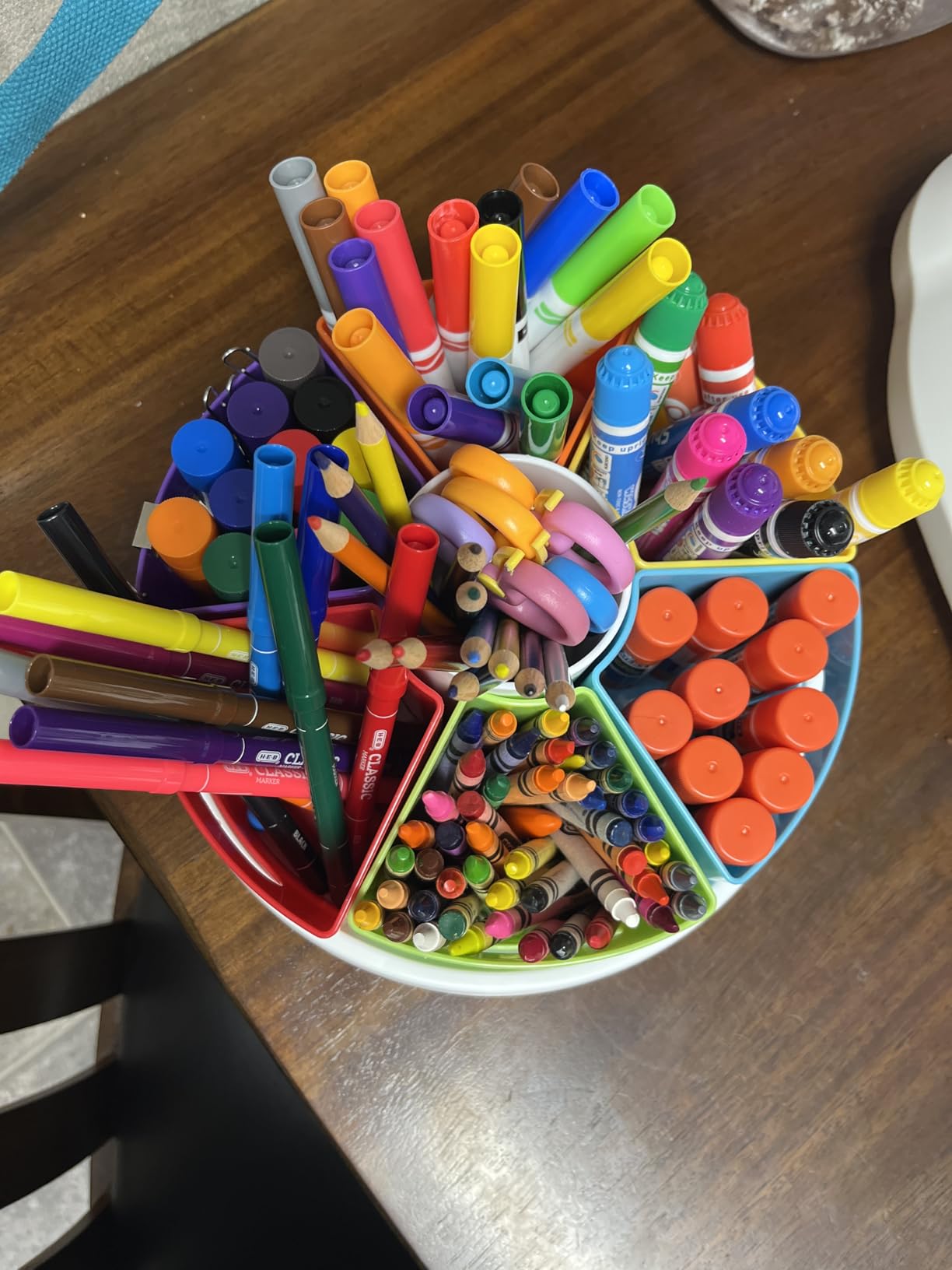 Hapinest Rotating Art Supply Organizer - Crayon, Marker & Pencil Storage Solution for School Teachers & Classroom Crafts - Rotating Desk Organizer Caddy customer photo 2