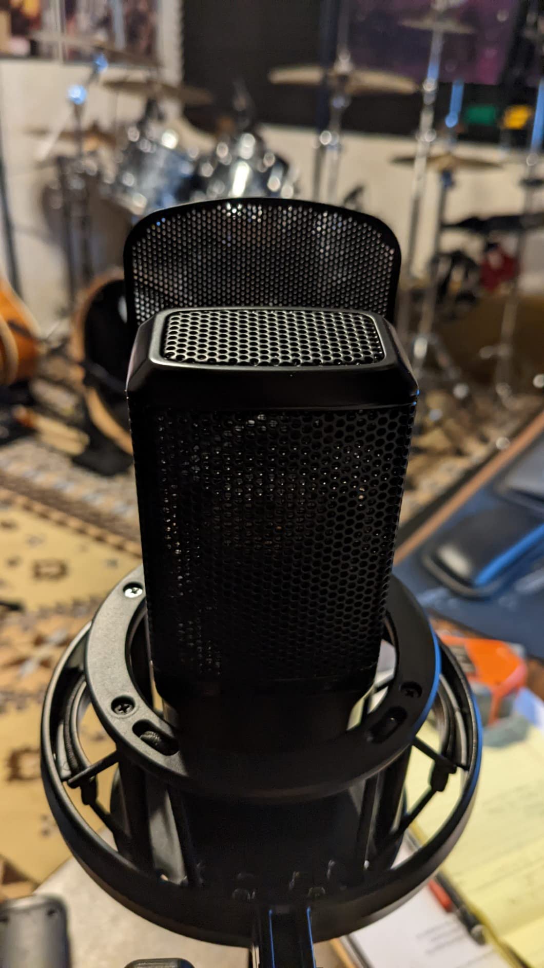 MAONO XLR Condenser Microphone with 34mm Large Diaphragm, Professional Cardioid Studio Mic for Podcasting, Recording, Streaming, Vocals, Voice Over, Music, ASMR (PM500) customer photo 2