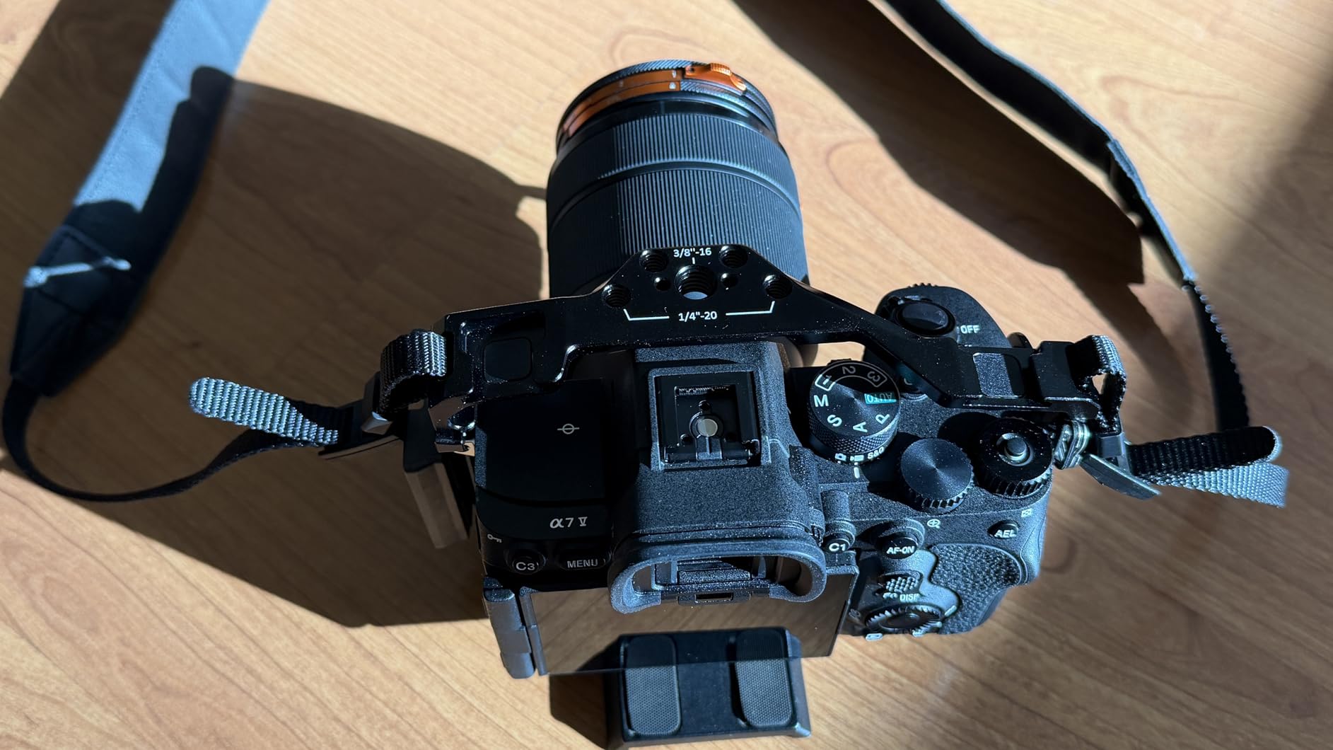 SmallRig HawkLock Quick Release Full Cage for Sony Alpha 7R V/Alpha 7 IV/Alpha 7S III/Alpha 1 / Alpha 7R IV/Alpha 7 V, Built-in Quick Release Plate for Arca, Cold Shoes customer photo 2
