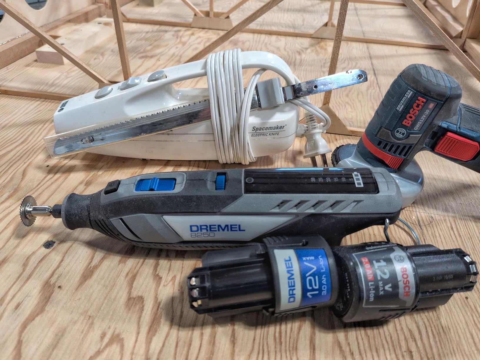 8250-5 12V Lithium-Ion Variable Speed Cordless Rotary Tool with Brushless Motor - 5 Rotary Tool Accessories, 3Ah Battery, Charger, and Tool Bag customer photo 1