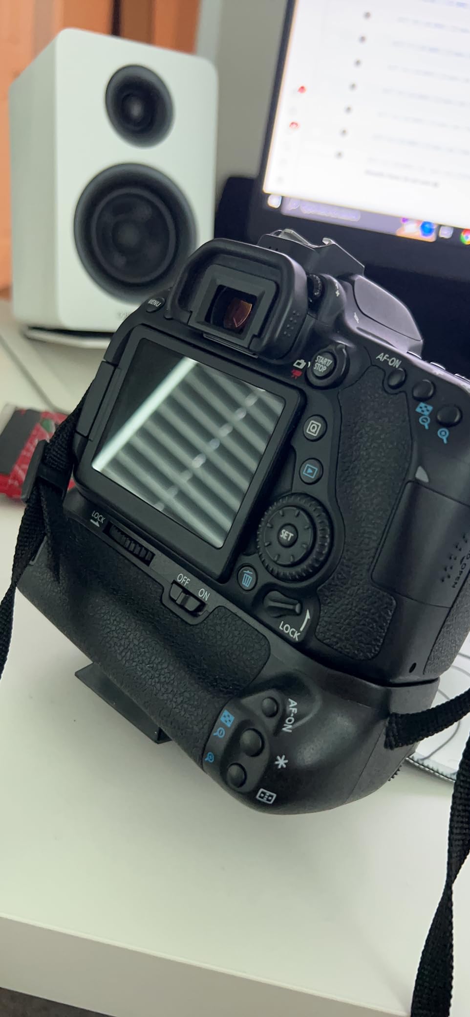 Vertical Shooting Hand Grip BG-E14, Canon 90D Battery Grip Replacement Compatible with EOS 70D/80D/90D DSLR, Batteries Not Included customer photo 1