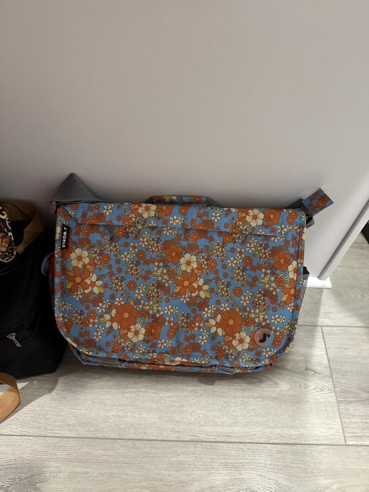 J World New York Thomas Laptop Messenger Bag for Women & Men. Kids Computer Bookbag customer photo 2