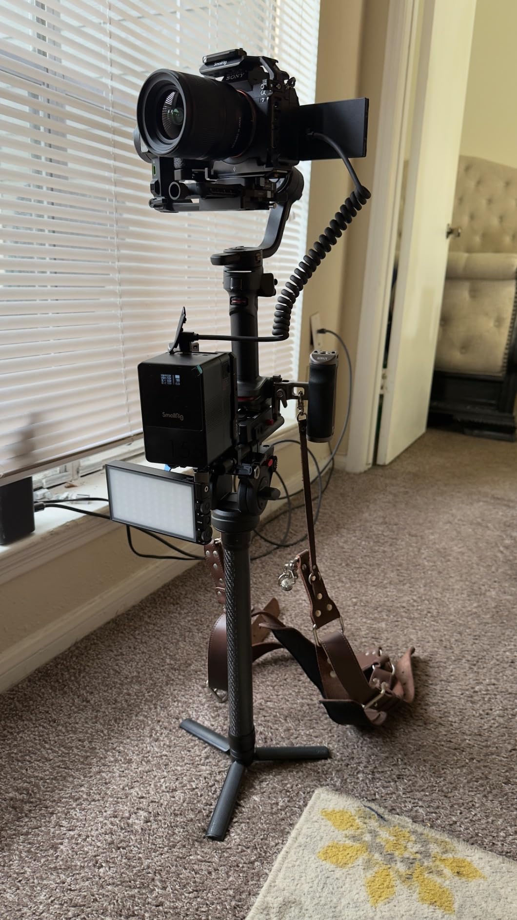 SMALLRIG V Mount Battery VB155, 155Wh / 10500mAh V Mount Battery with 100W Output, 3H Full Charge, with USB-C, D-TAP, USB-A, Dual DC Ports, OLED Screen, for Camera, Camcorder, Monitor, Video Light customer photo 1