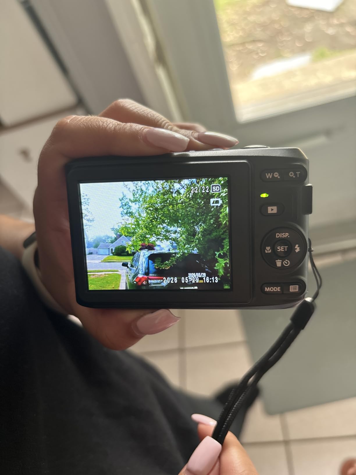 Kodak PIXPRO FZ45 Digital Camera, 16MP Point & Shoot with 4X Optical Zoom, 27mm Wide Angle, 2.7 Inch LCD, 1080p Video, Black customer photo 2