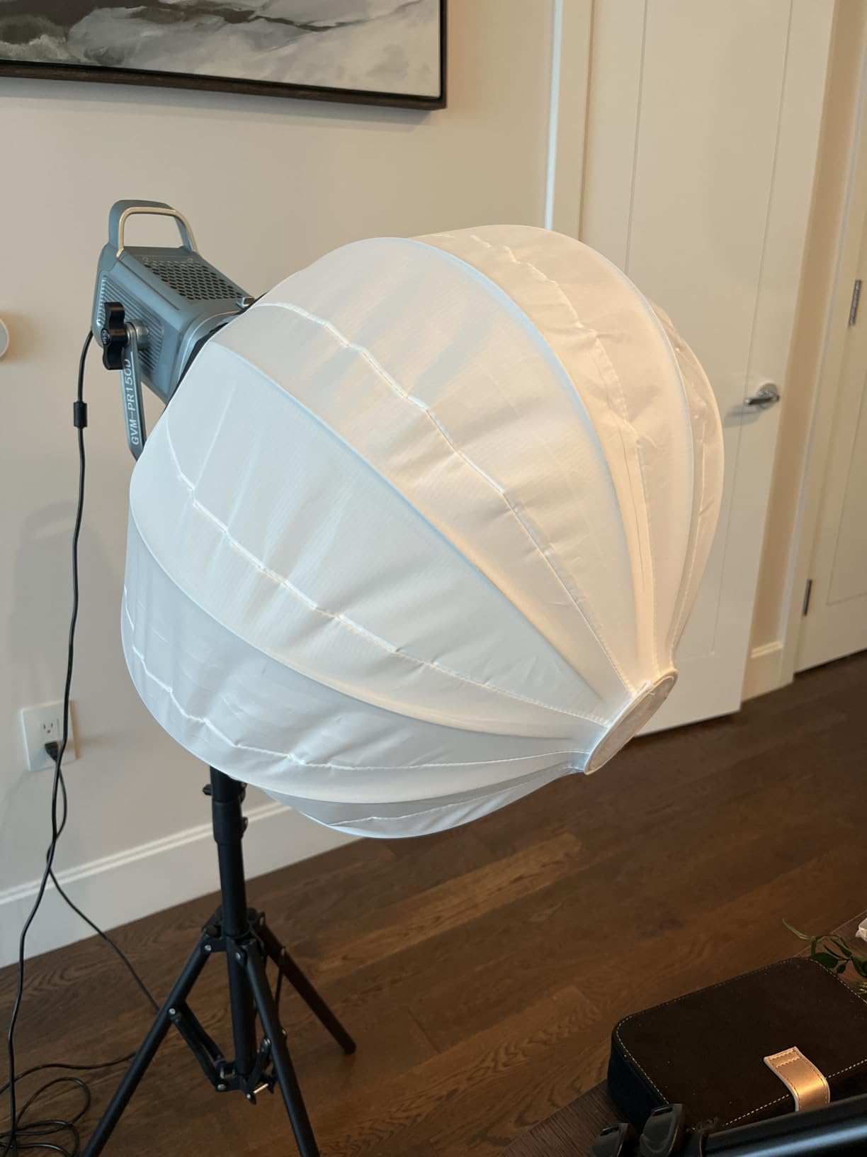 GVM 150W Video Light Kit, 2700K-7500K Continuous Lighting for Photography with Lantern Softbox&Stand, Bi-Color Studio Light Kit with Bluetooth Control, CRI 97+ 8 Scene Lights for Live Streaming White customer photo 2