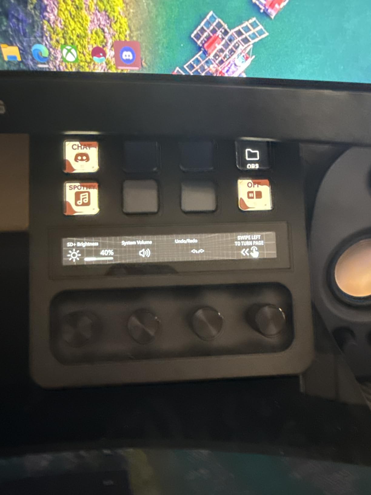 Elgato Stream Deck +, Audio Mixer, Production Console and Studio Controller for Content Creators, Streaming, Gaming, with Customizable Touch Strip Dials and LCD Keys, Works with Mac and PC customer photo 1
