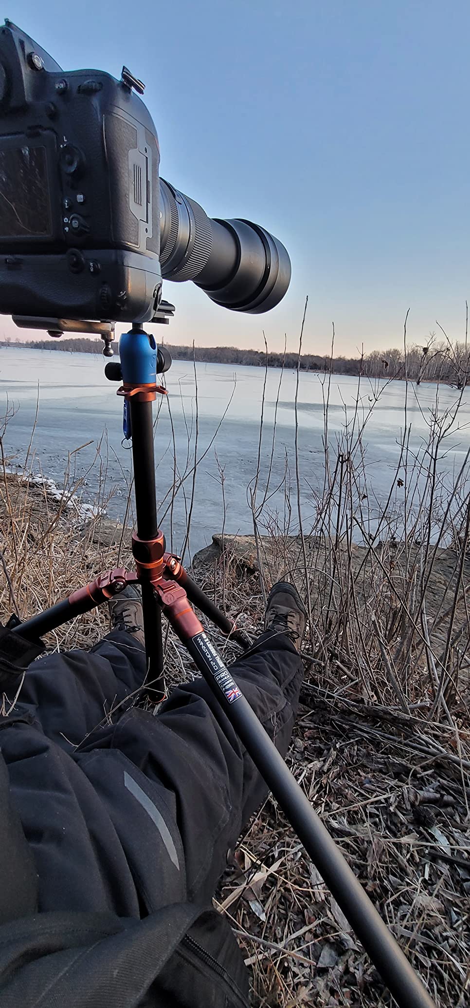 3 Legged Thing Pro Range 2.0 Winston 2.0 Kit Carbon Fibre Tripod System - Adjustable Camera Tripod with 3 Counterfold Detachable Legs for Monopod Conversion - Darkness (Matte Black) customer photo 1