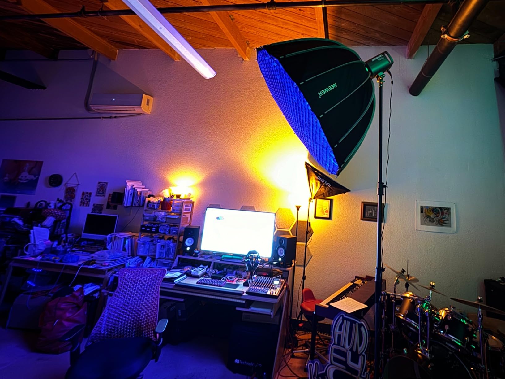 NEEWER 47.2inch/120cm Parabolic Softbox Quick Set up Quick Folding, with Diffusers/Honeycomb Grid/Bag, Compatible with Aputure 120d Light Dome Godox sl60w NEEWER RGB FS300 and Other Bowens Mount Lights customer photo 2