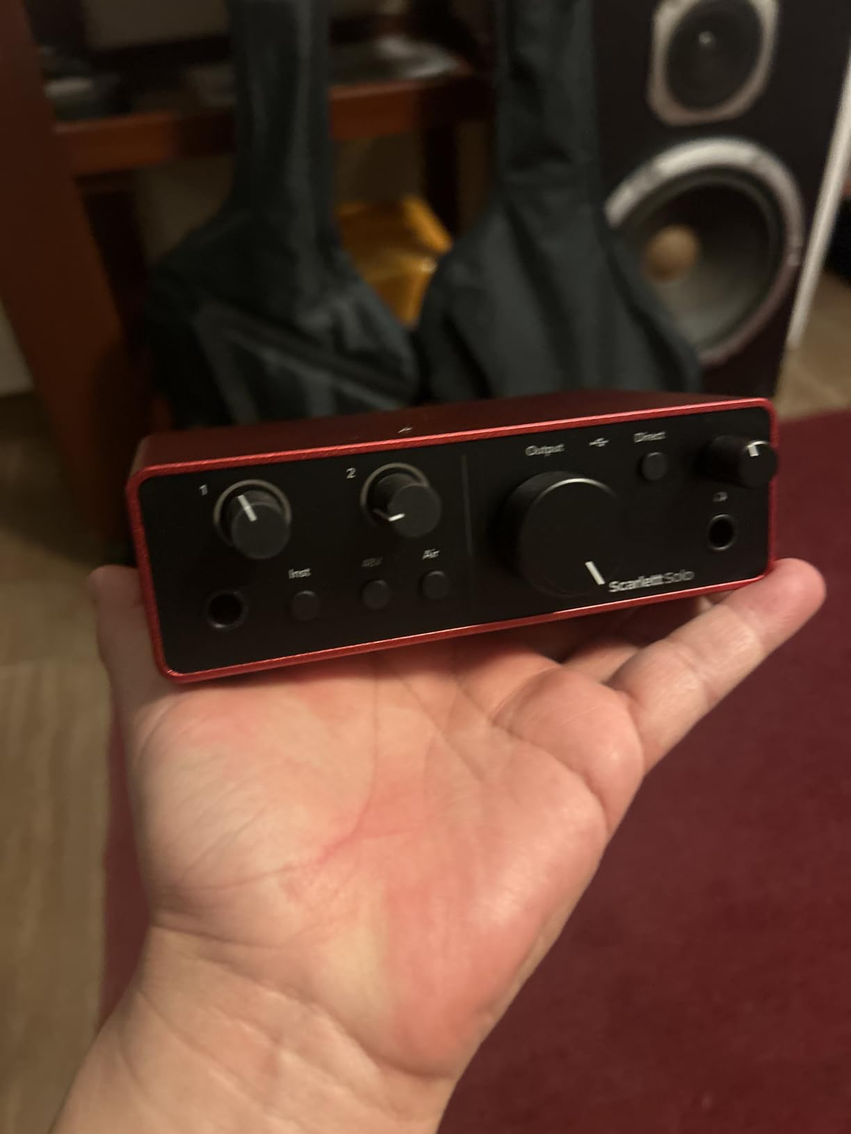 Focusrite Scarlett Solo 4th Gen USB Audio Interface, for the Guitarist, Vocalist, or Producer customer photo 2