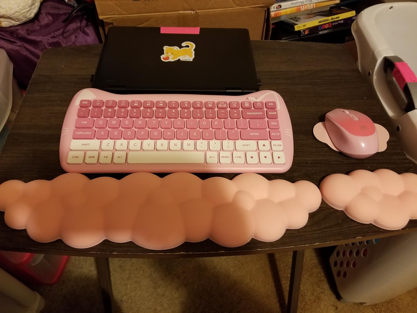 JIKIOU Upgrade Leather Cloud Keyboard Wrist Rest, Cloud Wrist Rest with Non-Slip PU Base, Comfortable Memory Foam for Computer Laptop Mac Gaming Office customer photo 1