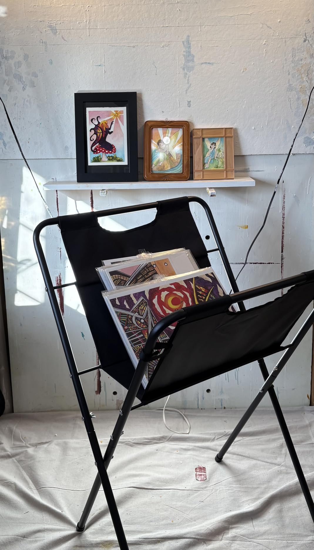 Pearington Folding and Collapsible Canvas Print Display Rack and Poster Stand, Black customer photo 1
