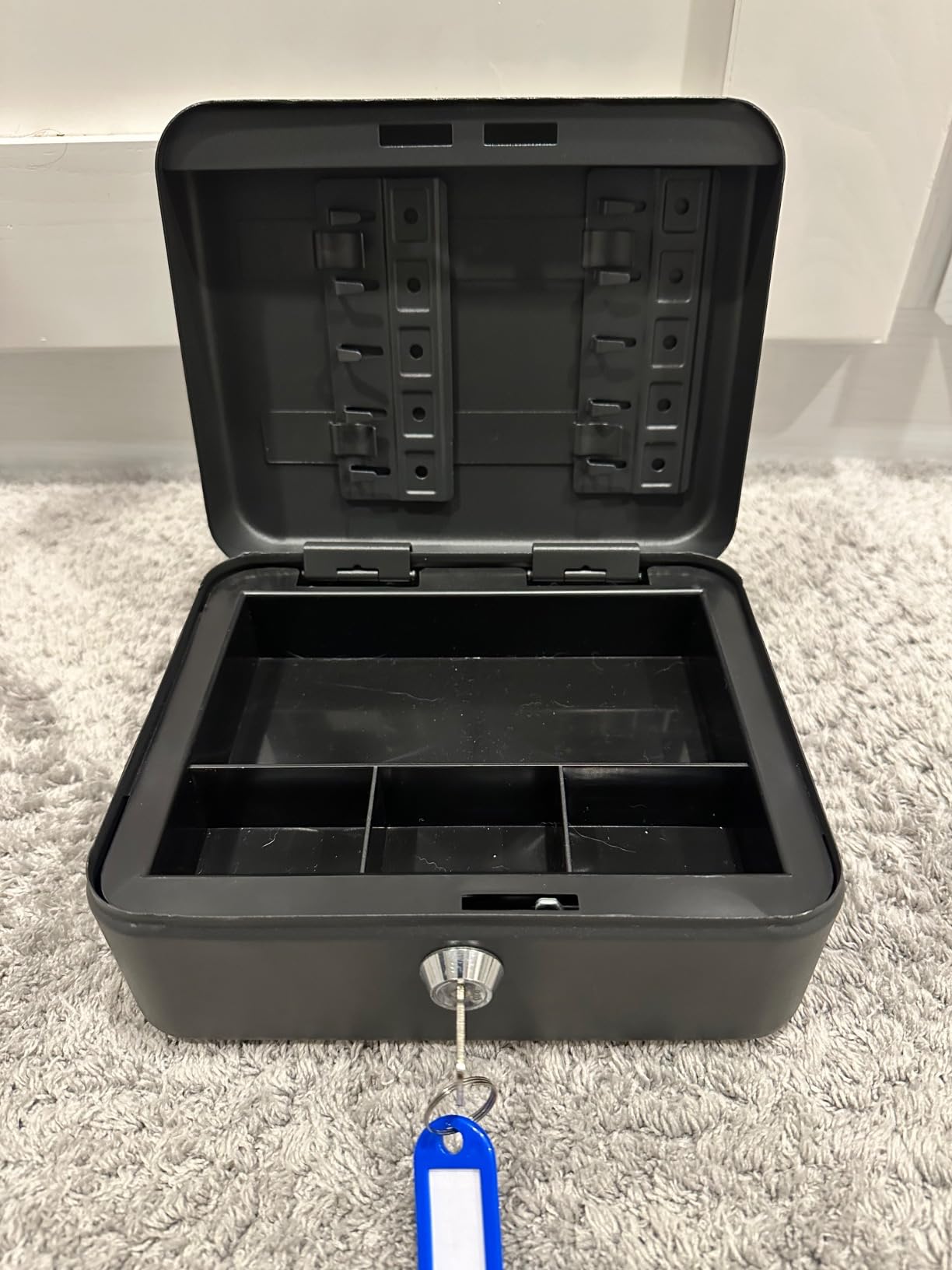 Honeywell Safes & Door Locks - Standard Money Lock Box with Key Lock - Steel Security Cash Box with 1 Removable Cash Tray & 5 Coin Slots - Durable & Scratch Resistant Money Box - 0.14 CU, Teal, 6112TL customer photo 1