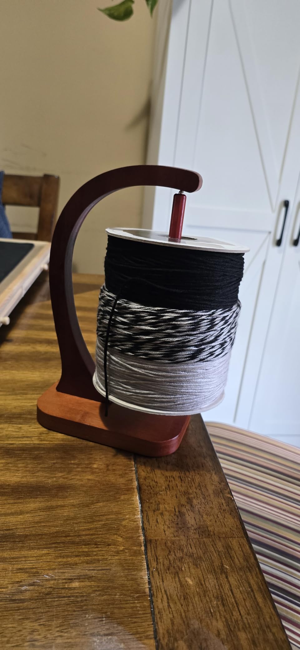 JUCPASH Yarn Holder for Crocheting and Knitting, Wooden Yarn Spinner with Magnetic Rotating Mechanism and Anti-Slip Pads, Crochet Accessories Birthday Gifts for Women Mom Wife Grandma Mother (Brown) customer photo 1