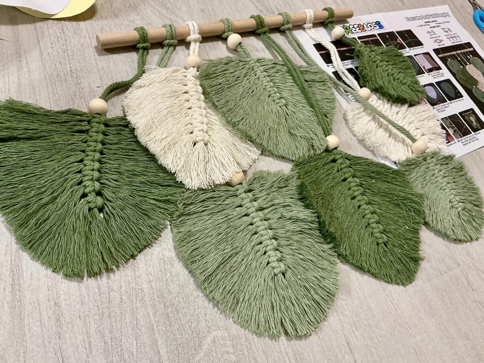 FREEBLOSS DIY Macrame Leaf Wall Hanging Beginners Macrame Kit Leaf Woven Tapestry Feather Wall Hanging DIY Macrame Kit for Adults Birthday Gift customer photo 2