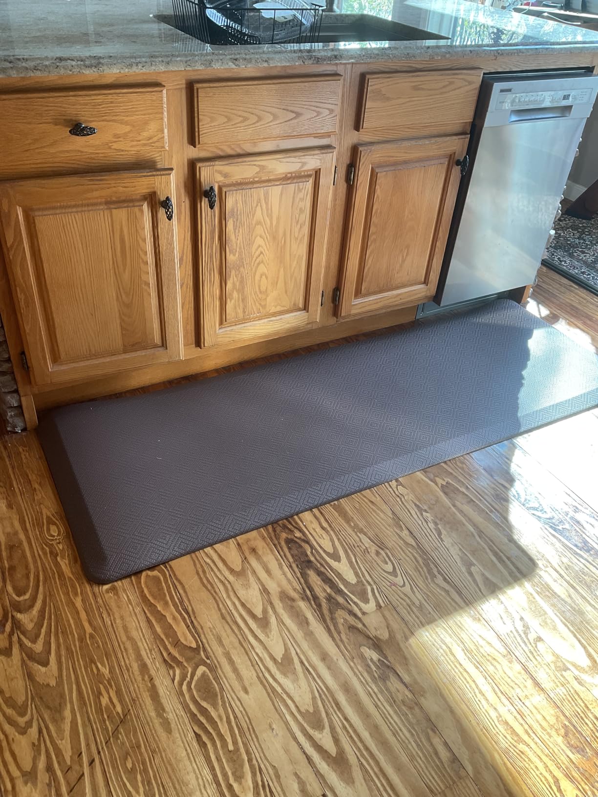 Ophanie Kitchen Mats for Floor, 3/4 inch Thick, 20x32 Anti Fatigue Cushioned Mat, Kitchen Rugs, Waterproof, Comfort Ergonomic Standing Mat for Office, Home, Sink, Black Non-Slip Ridged Bottom customer photo 1